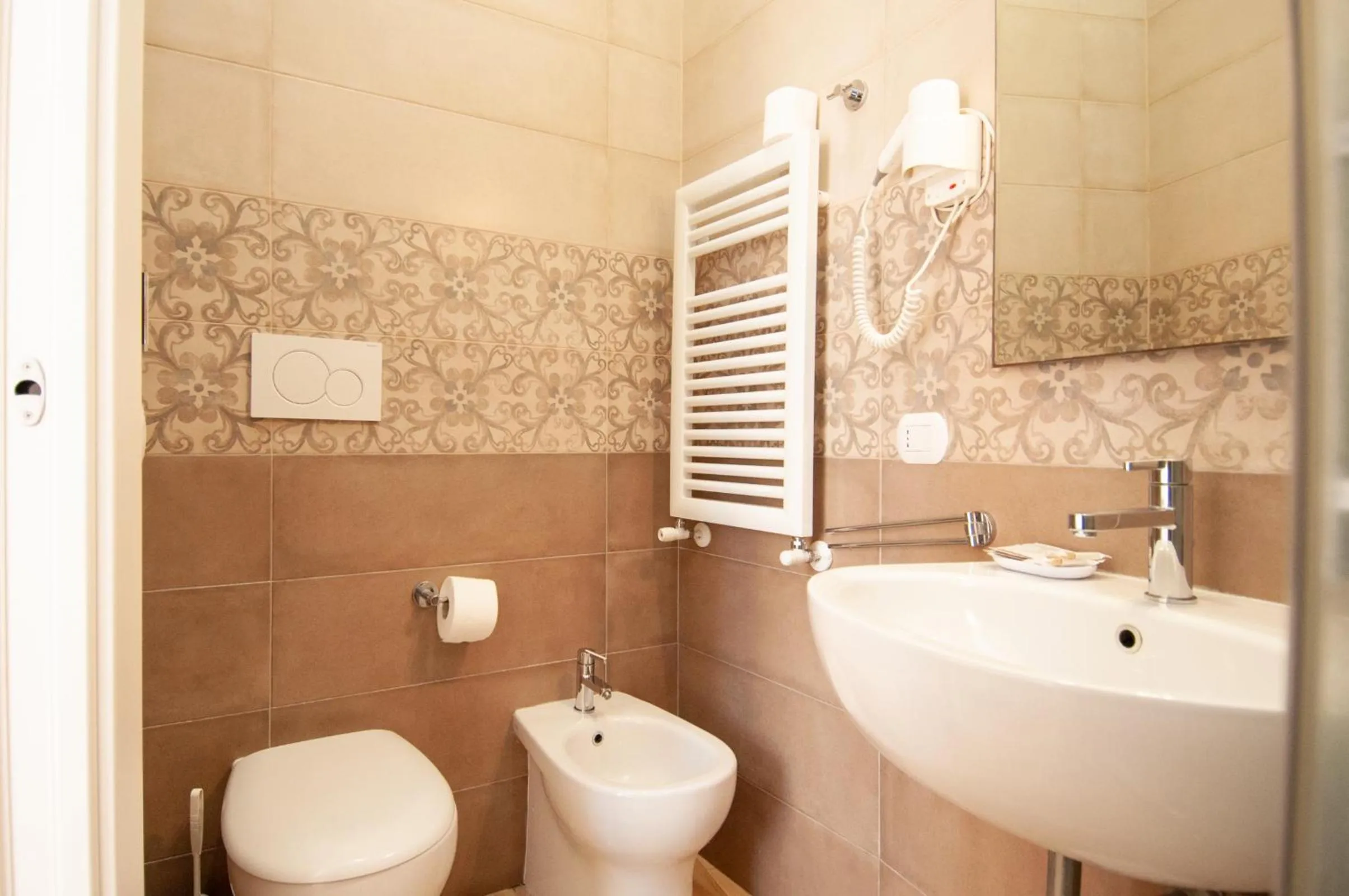 Bathroom in Domus Porta Angelica