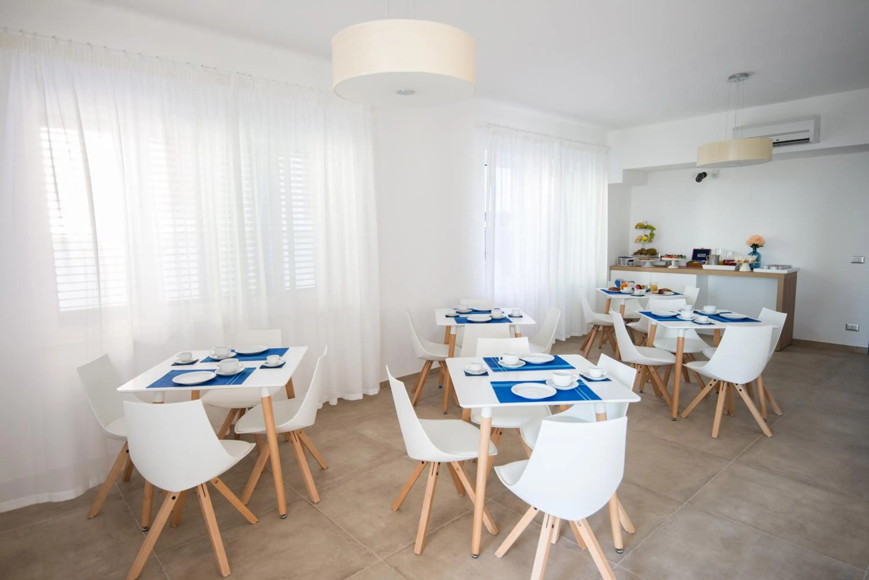 Communal lounge/ TV room in Karma Resort