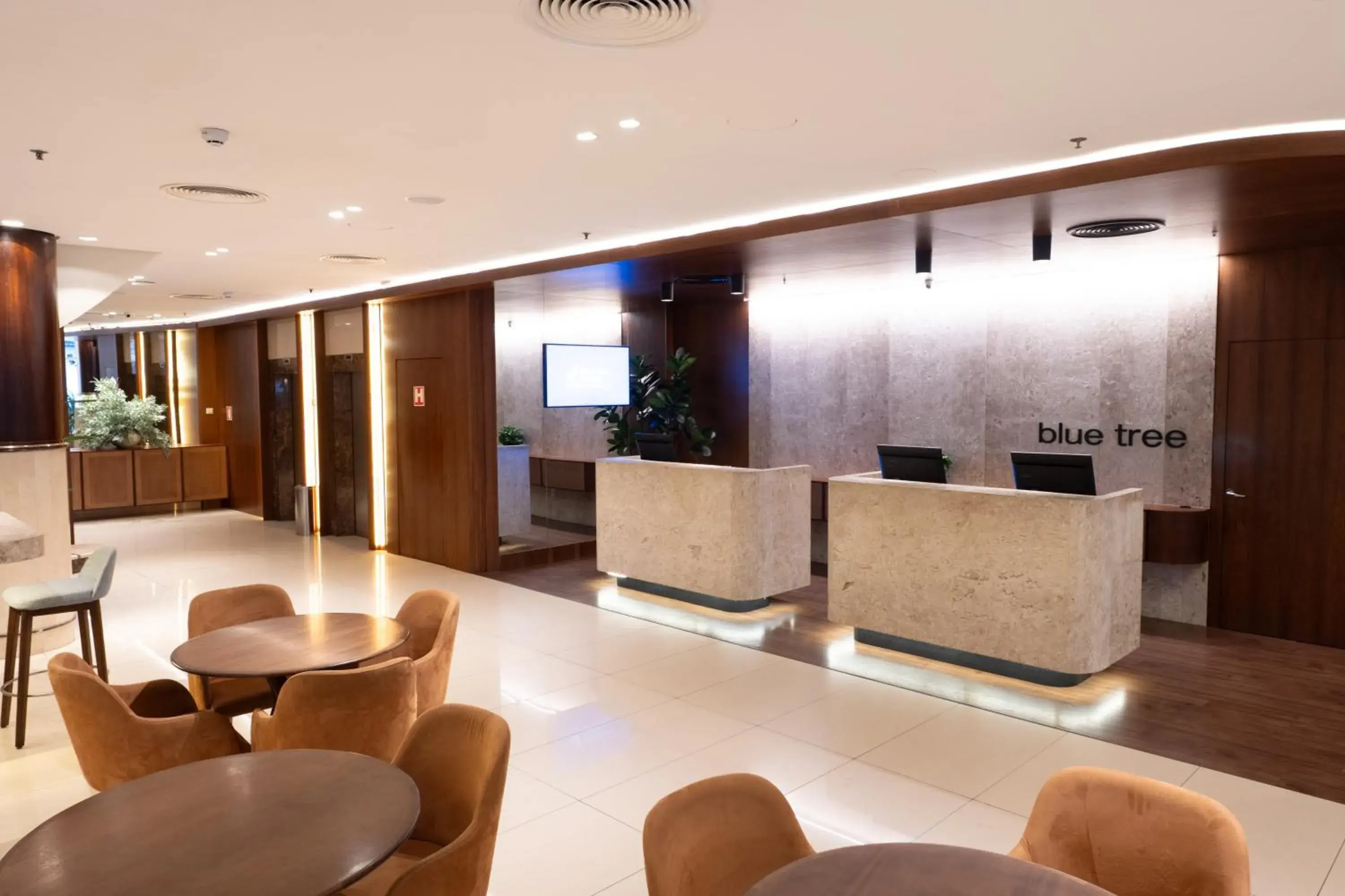 Lobby or reception in Blue Tree Towers Caxias do Sul Lobby or reception in Blue Tree Towers Caxias do Sul