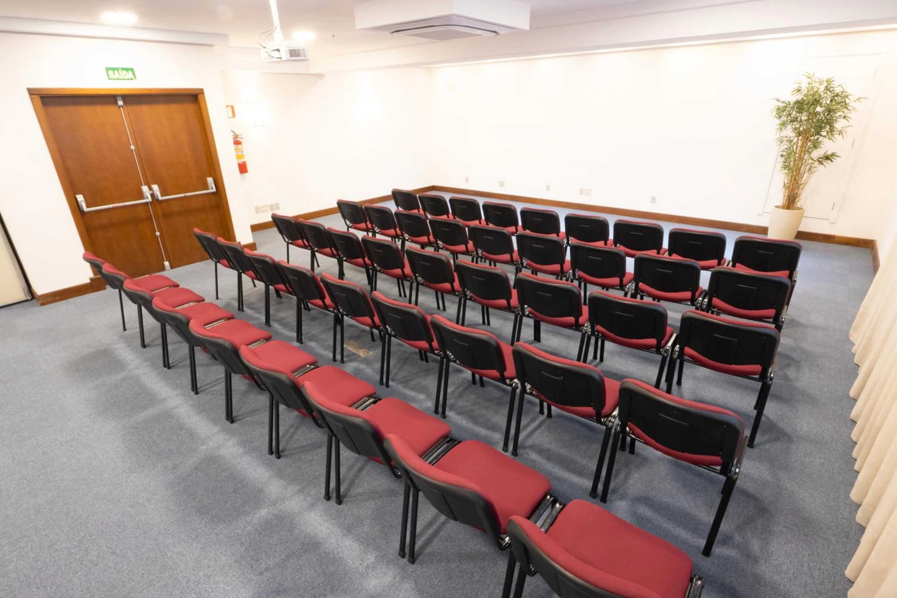 Meeting/conference room in Blue Tree Towers Caxias do Sul