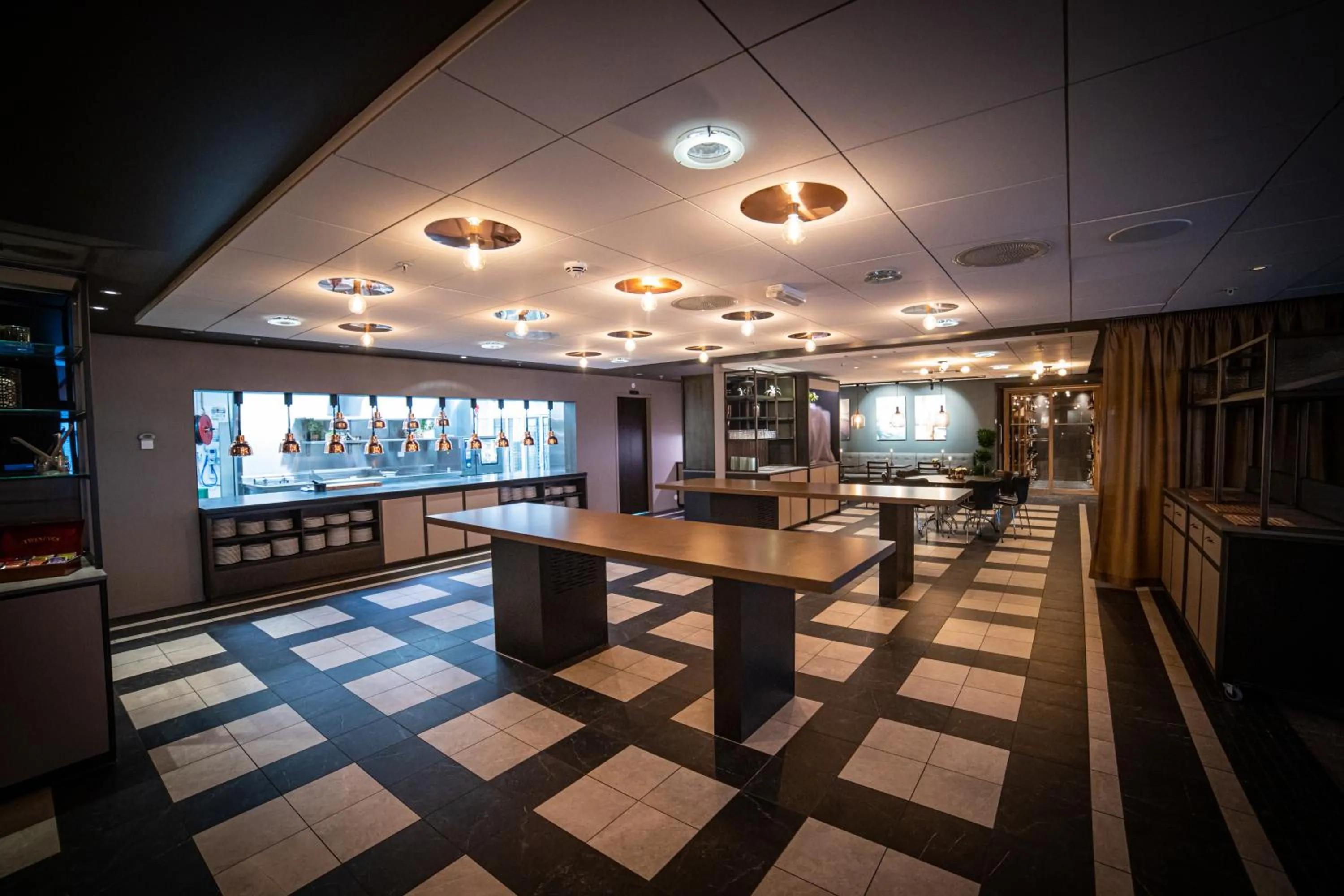 Restaurant/places to eat in Stord Hotel