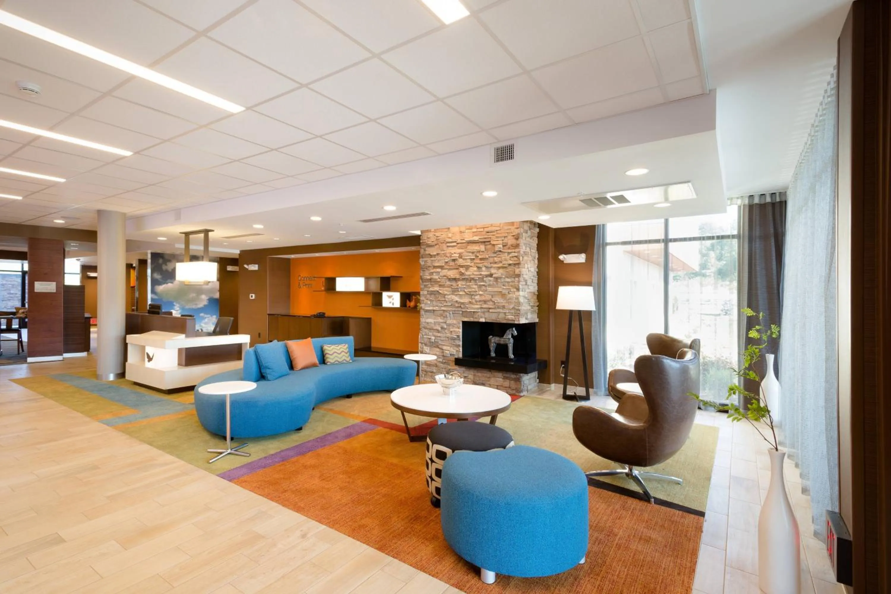 Lobby or reception in Fairfield Inn & Suites by Marriott Decorah