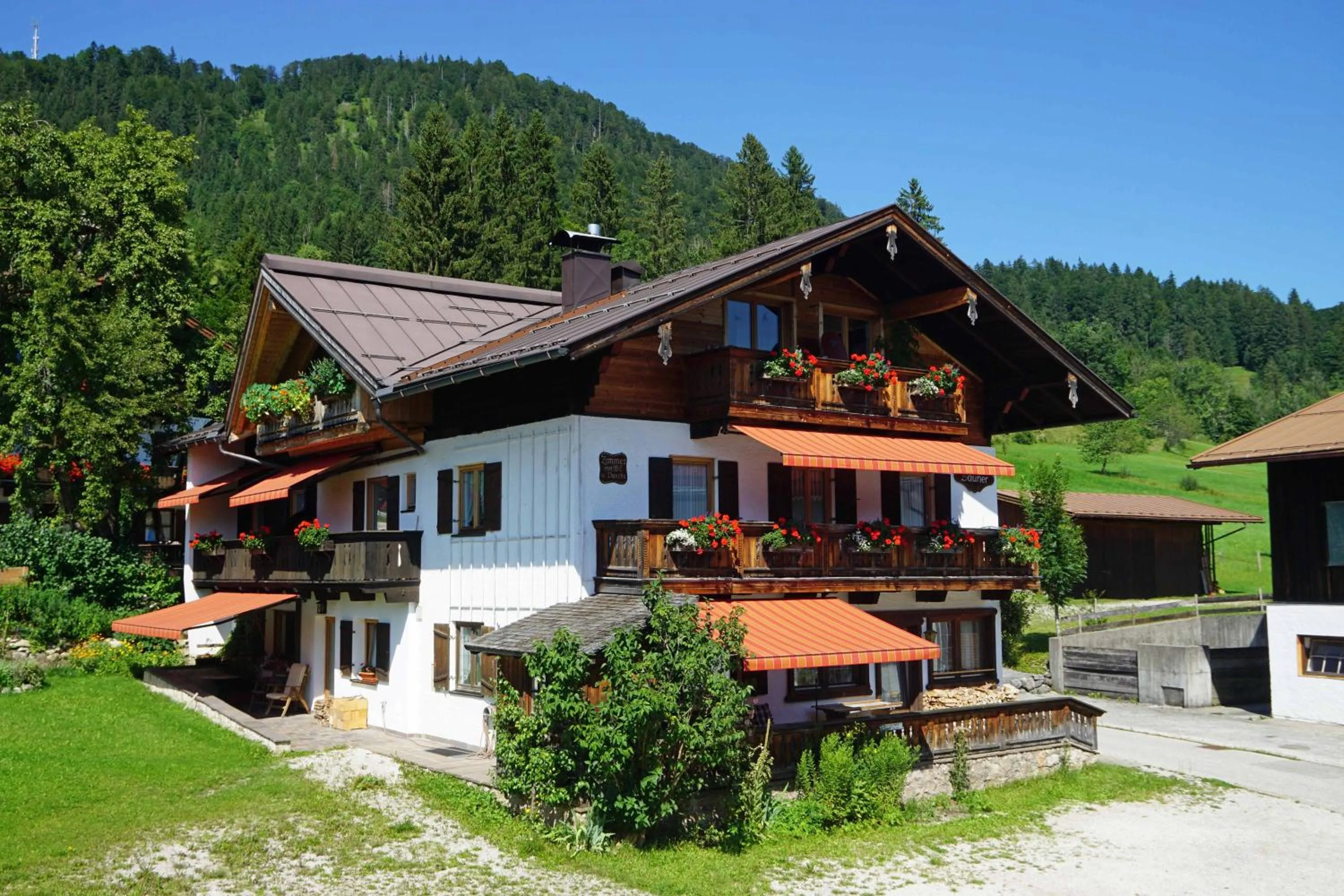Property building in Haus Zauner