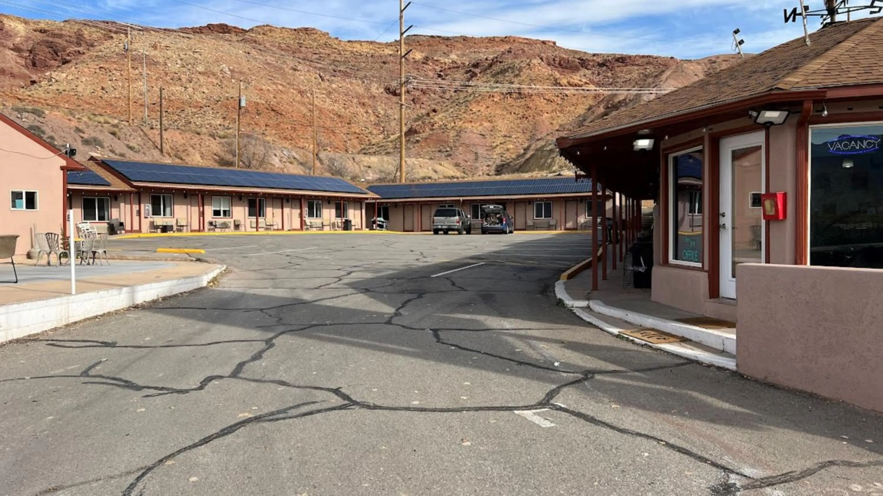 Property building in Inca Inn Moab