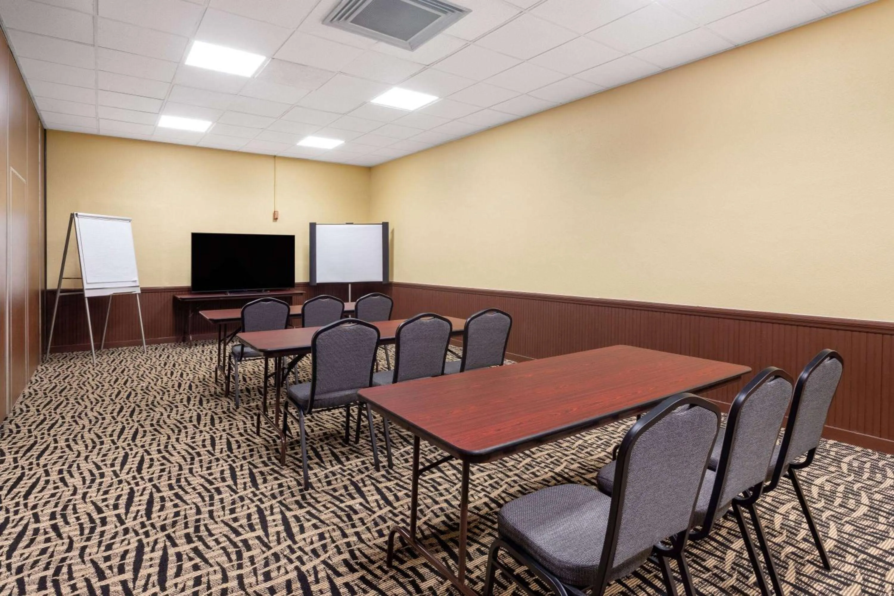 Meeting/conference room in Days Inn by Wyndham Titusville Kennedy Space Center