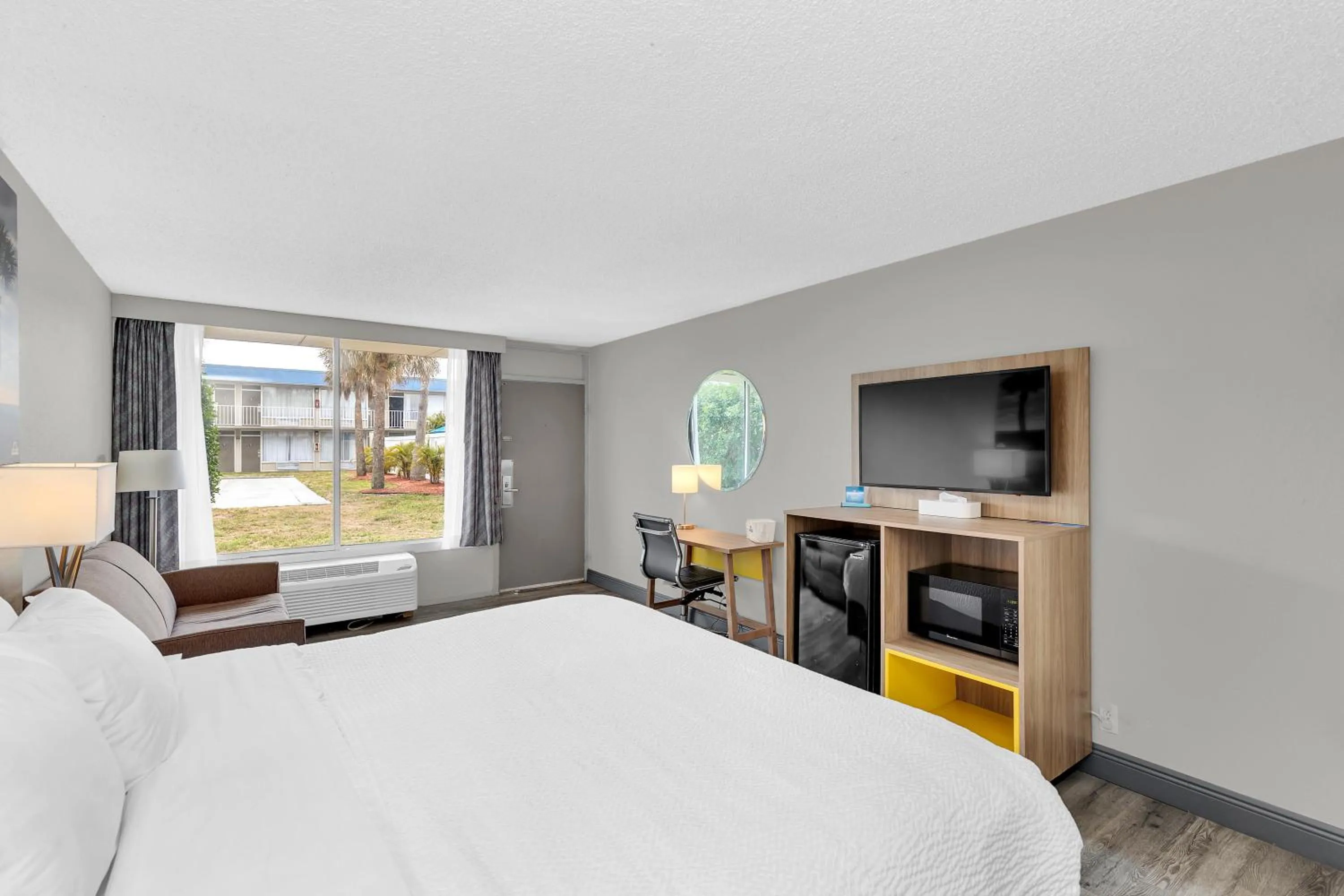 Guests, Bed in Days Inn by Wyndham Titusville Kennedy Space Center