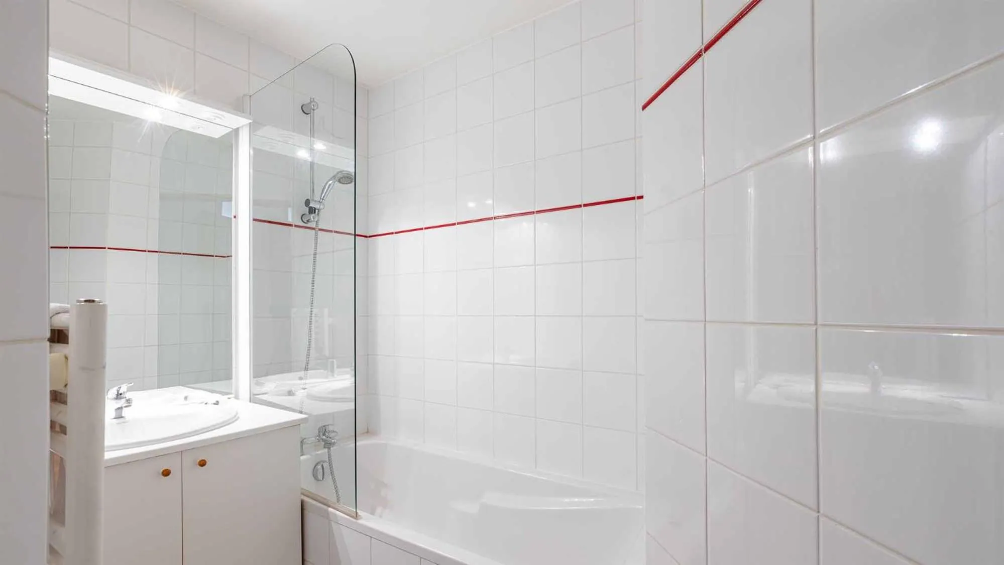 Bathroom in Madame Vacances Résidence Les Jardins de la Vanoise