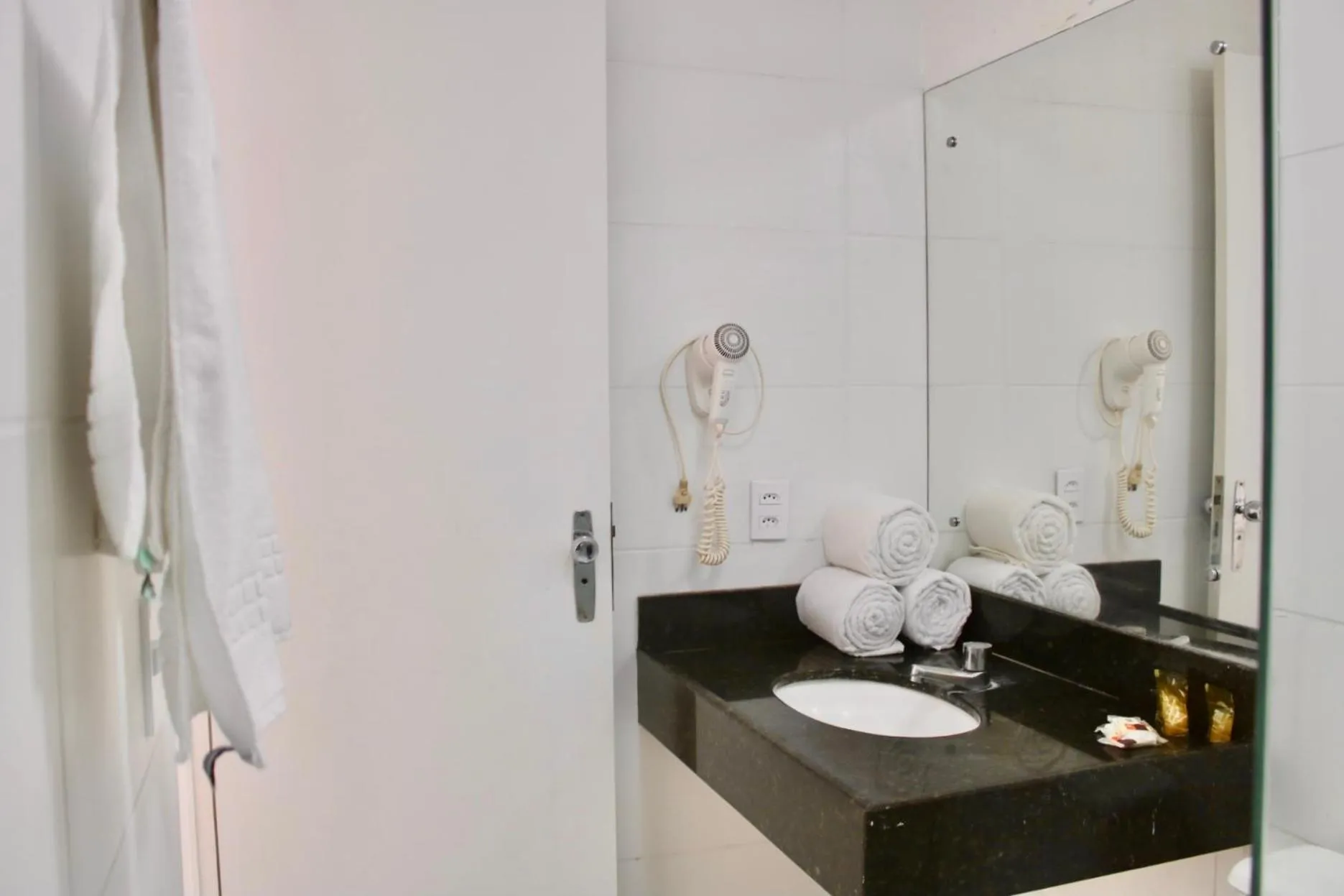 Bathroom in Praia Hotel Enseada