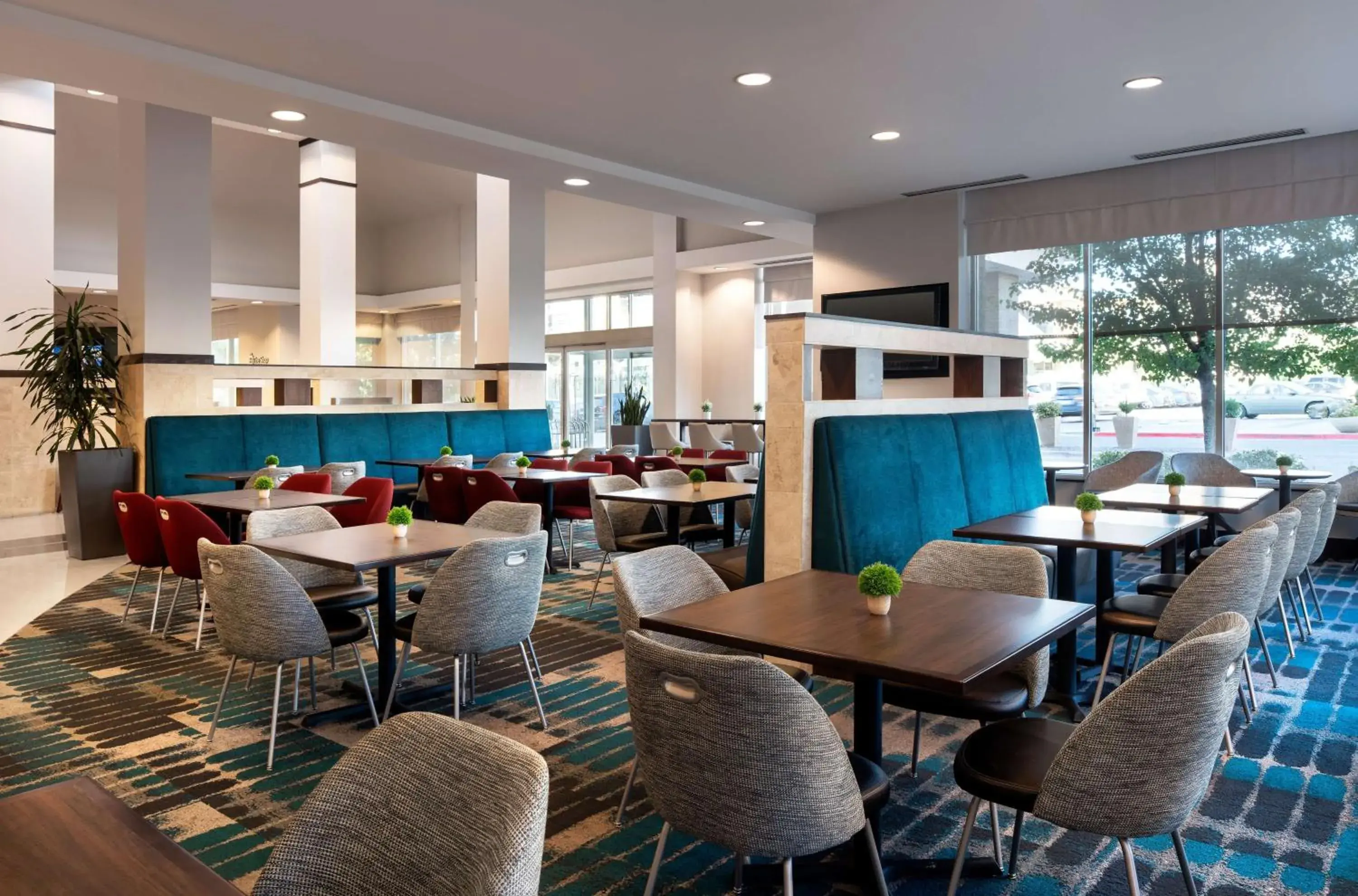Restaurant/places to eat in Hilton Garden Inn Denver/Cherry Creek Restaurant/places to eat in Hilton Garden Inn Denver/Cherry Creek
