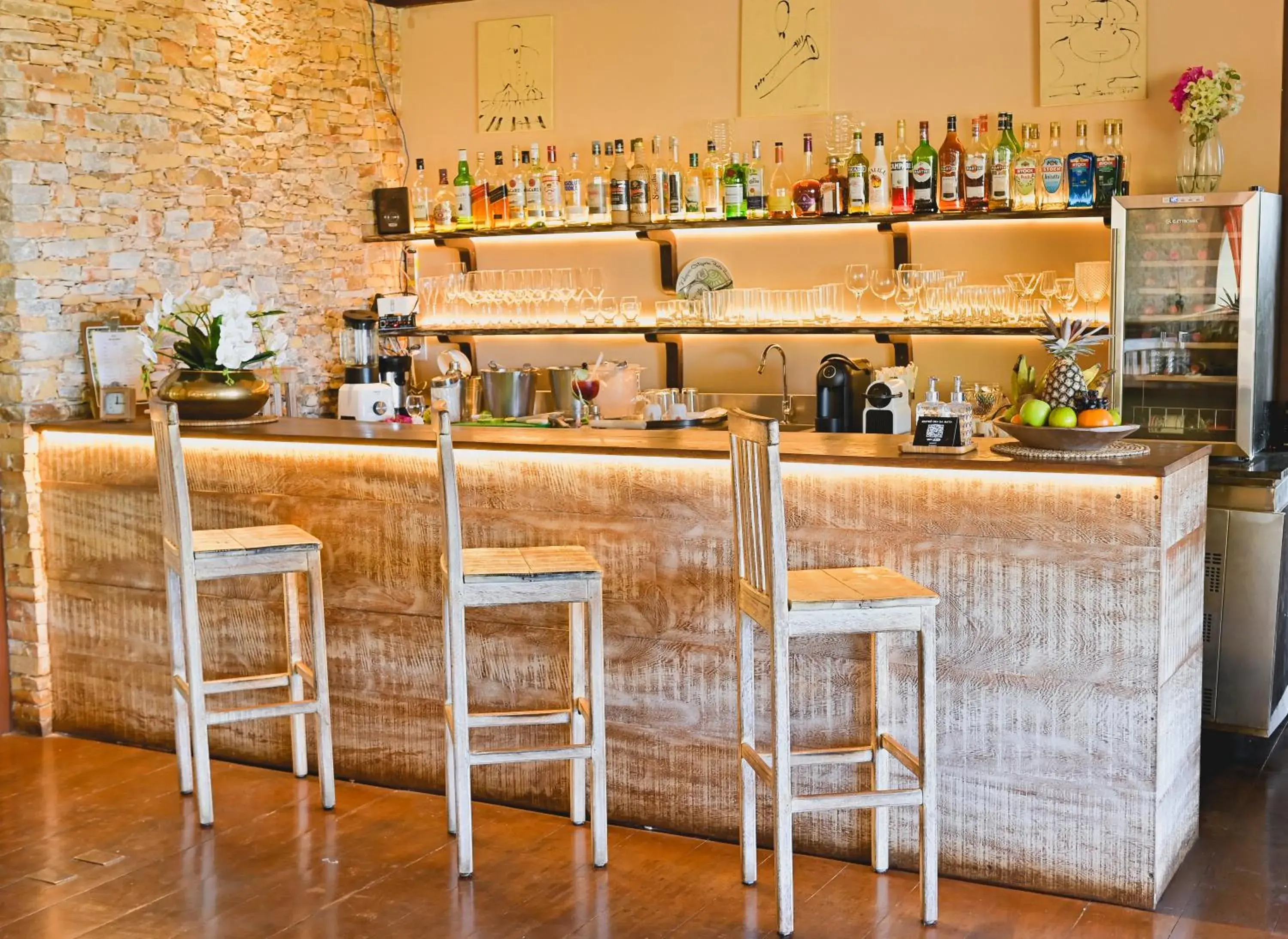 Lounge or bar in Oka Da Mata Lounge or bar in Oka Da Mata