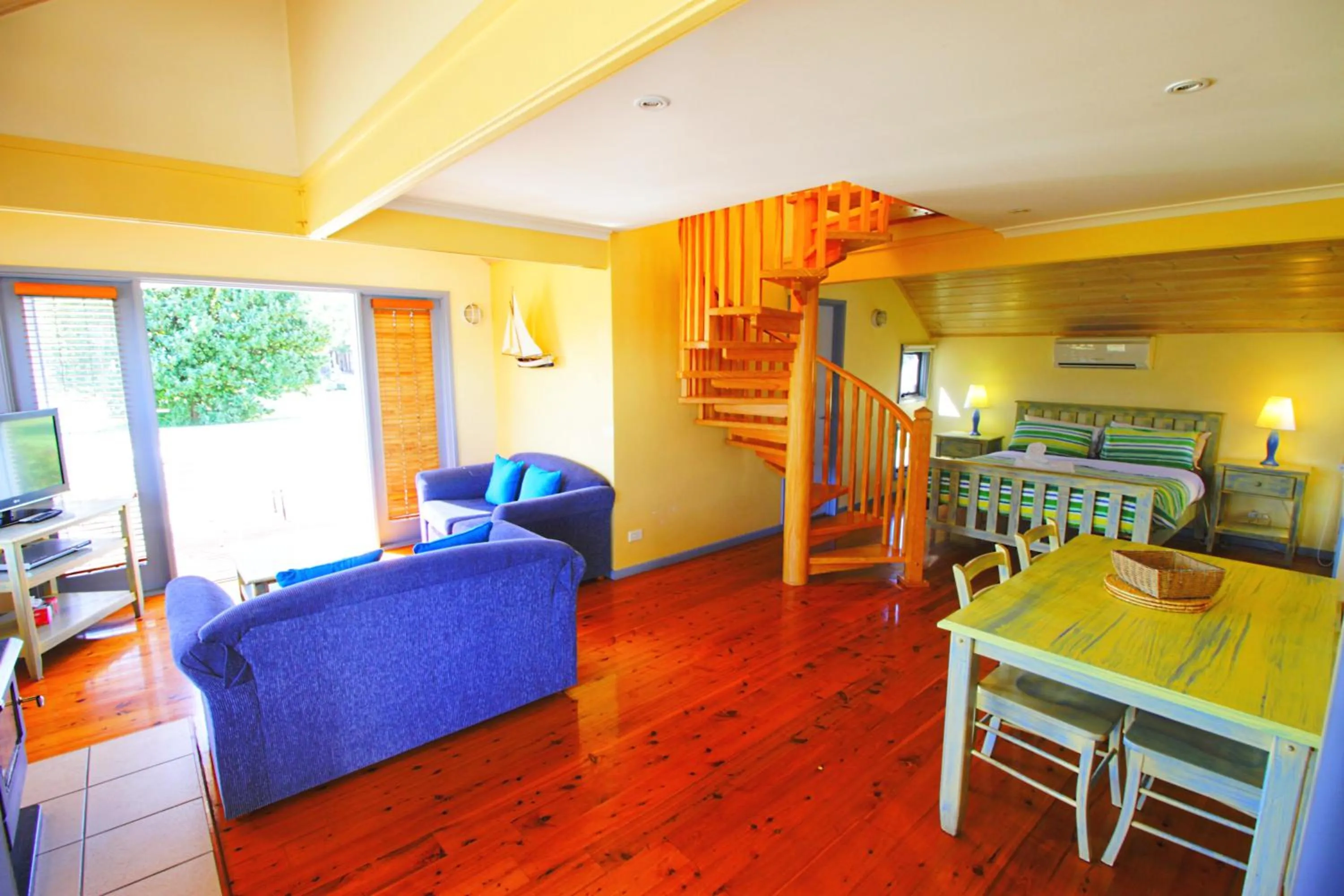 Rayville Boat Houses