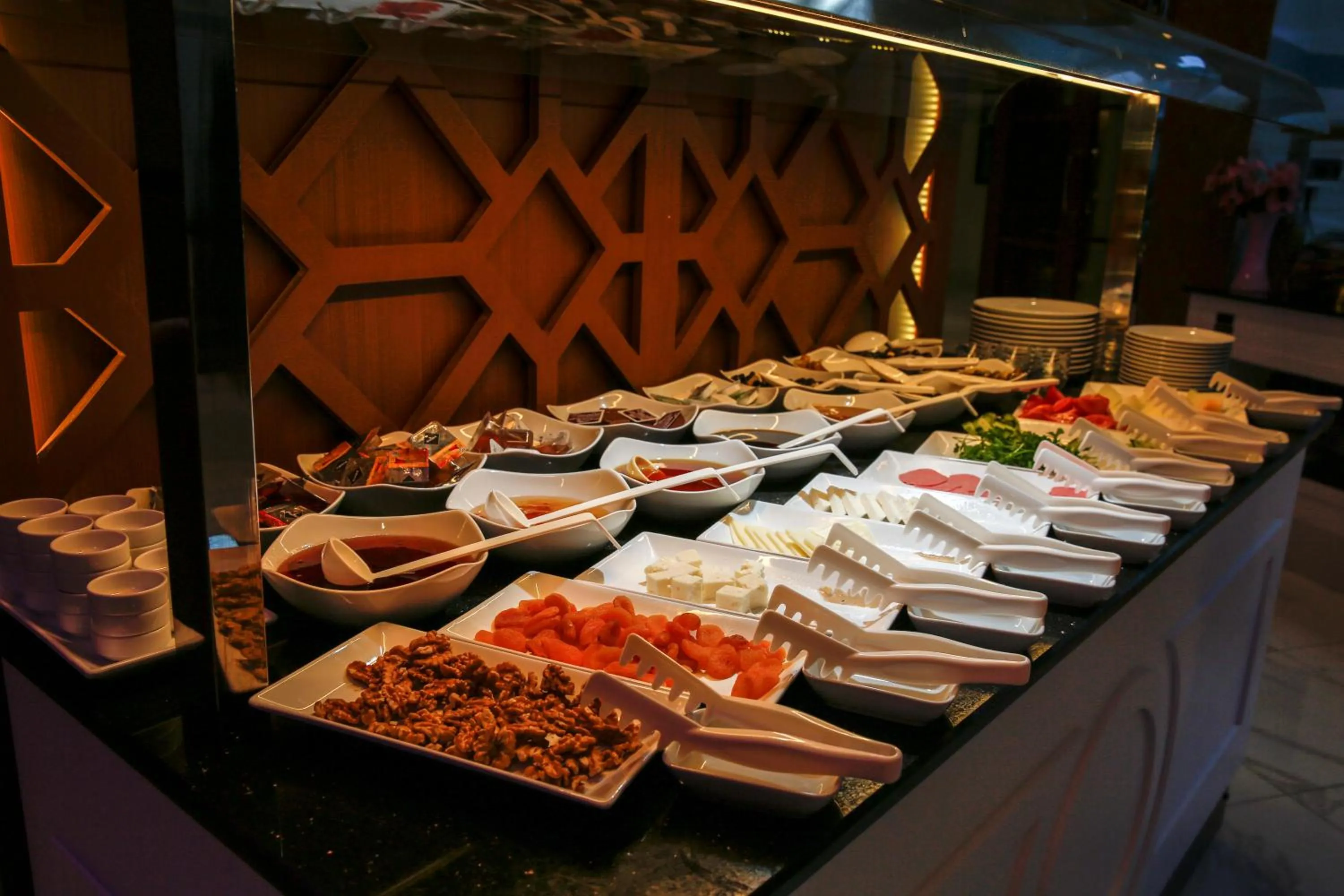 Food and drinks in Exelans Hotel