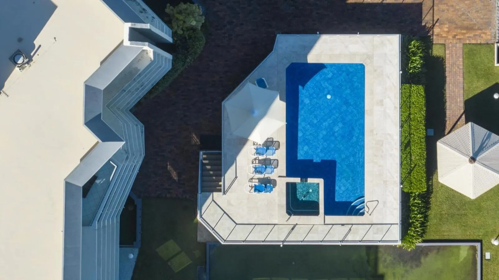 Swimming pool in Foreshore Beachfront Apartments