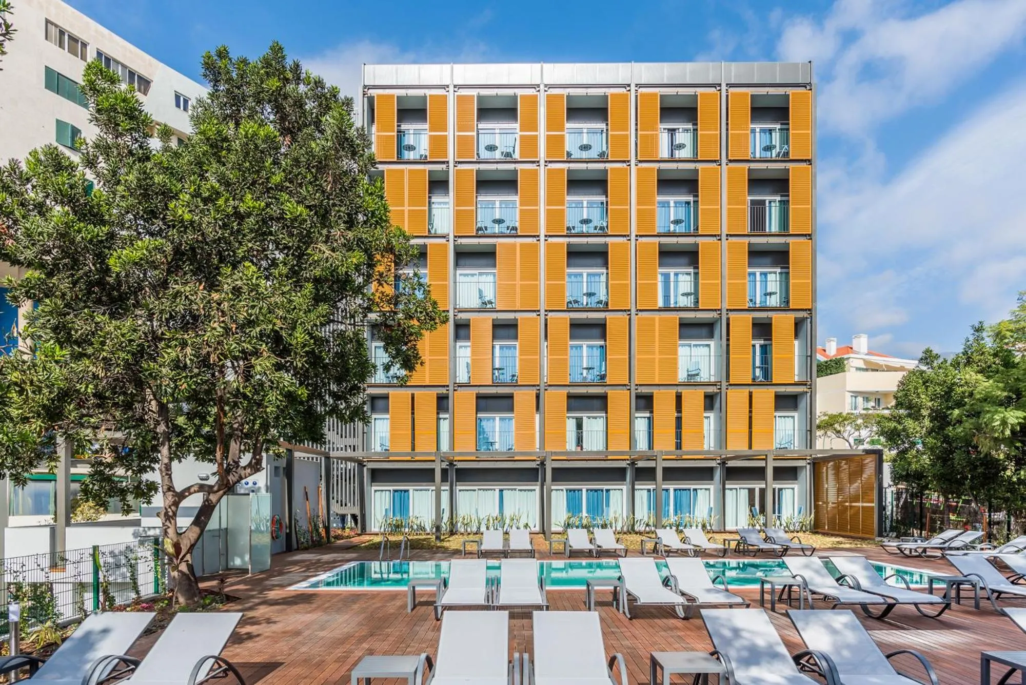 Property building in Pestana Casino Studios