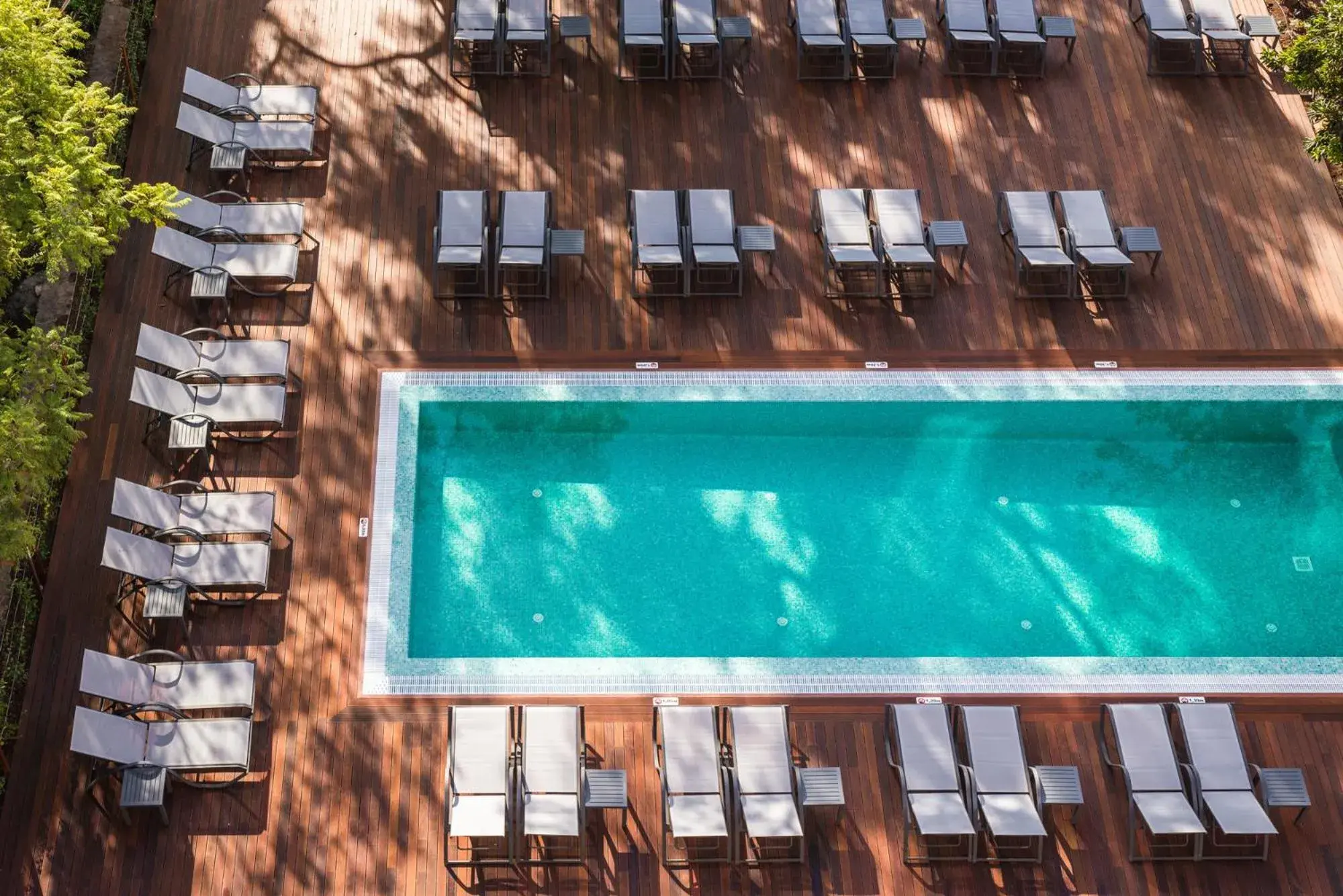 Swimming pool in Pestana Casino Studios Swimming pool in Pestana Casino Studios