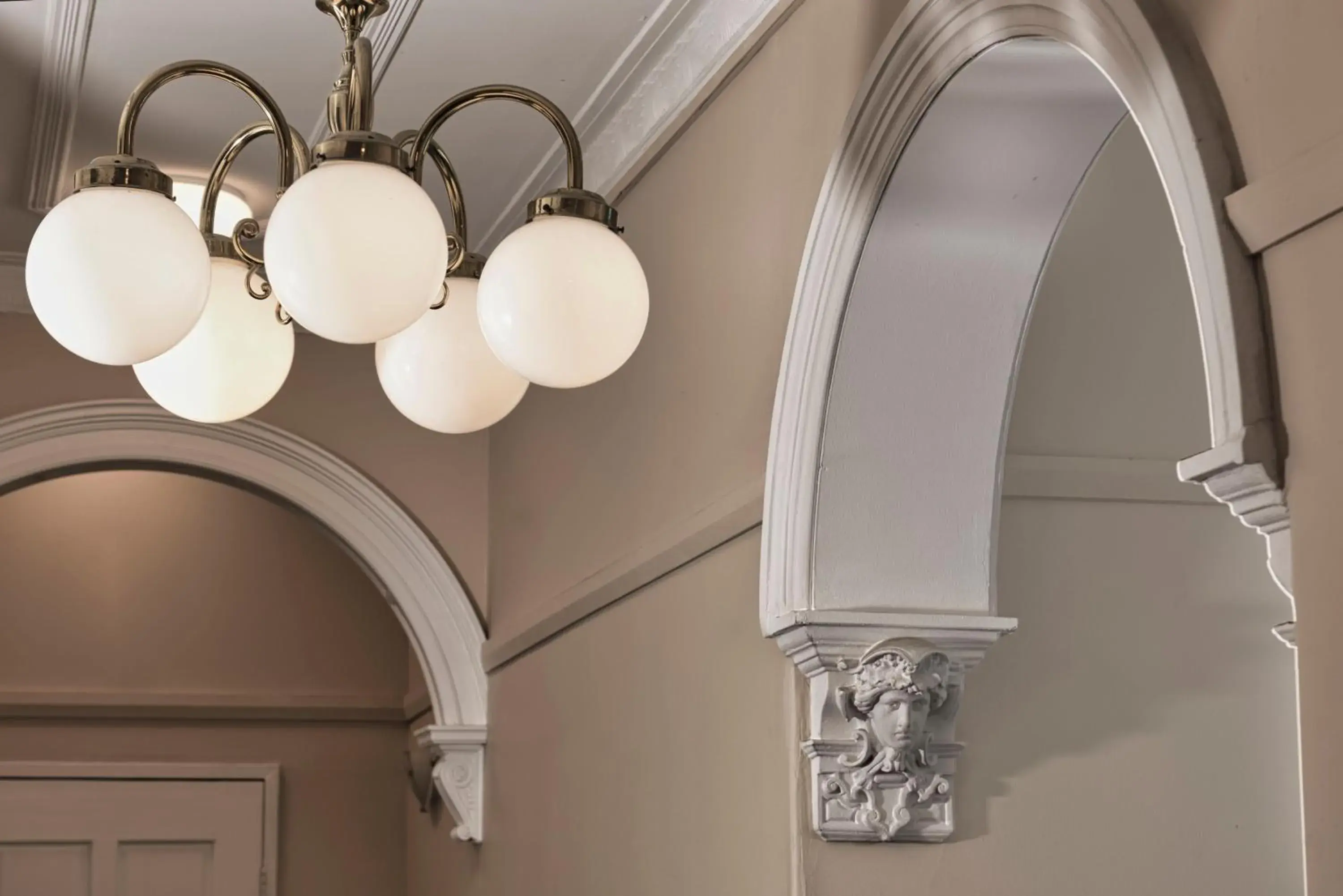 Property building in Blue Mountains Heritage Motel Property building in Blue Mountains Heritage Motel