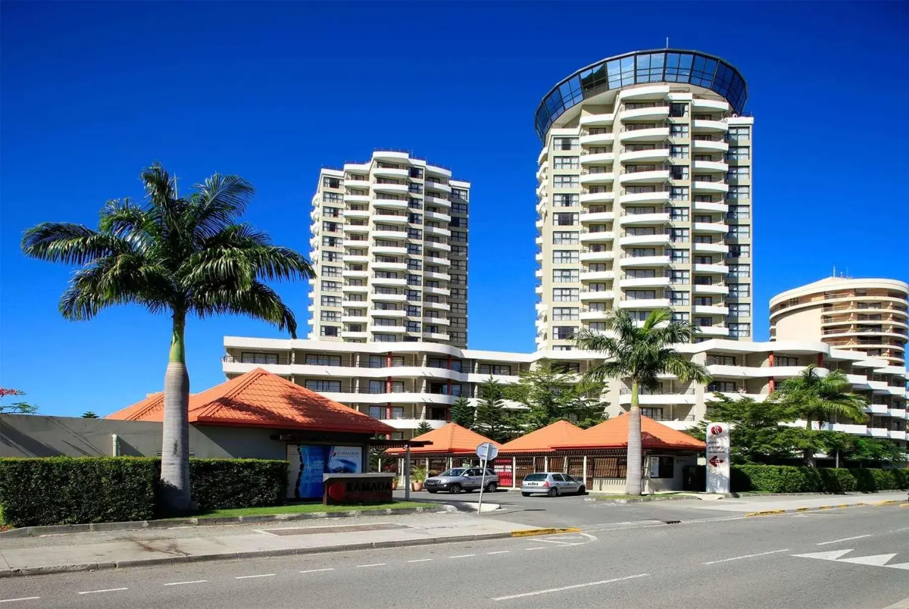Property building in Ramada Hotel & Suites by Wyndham Noumea Property building in Ramada Hotel & Suites by Wyndham Noumea