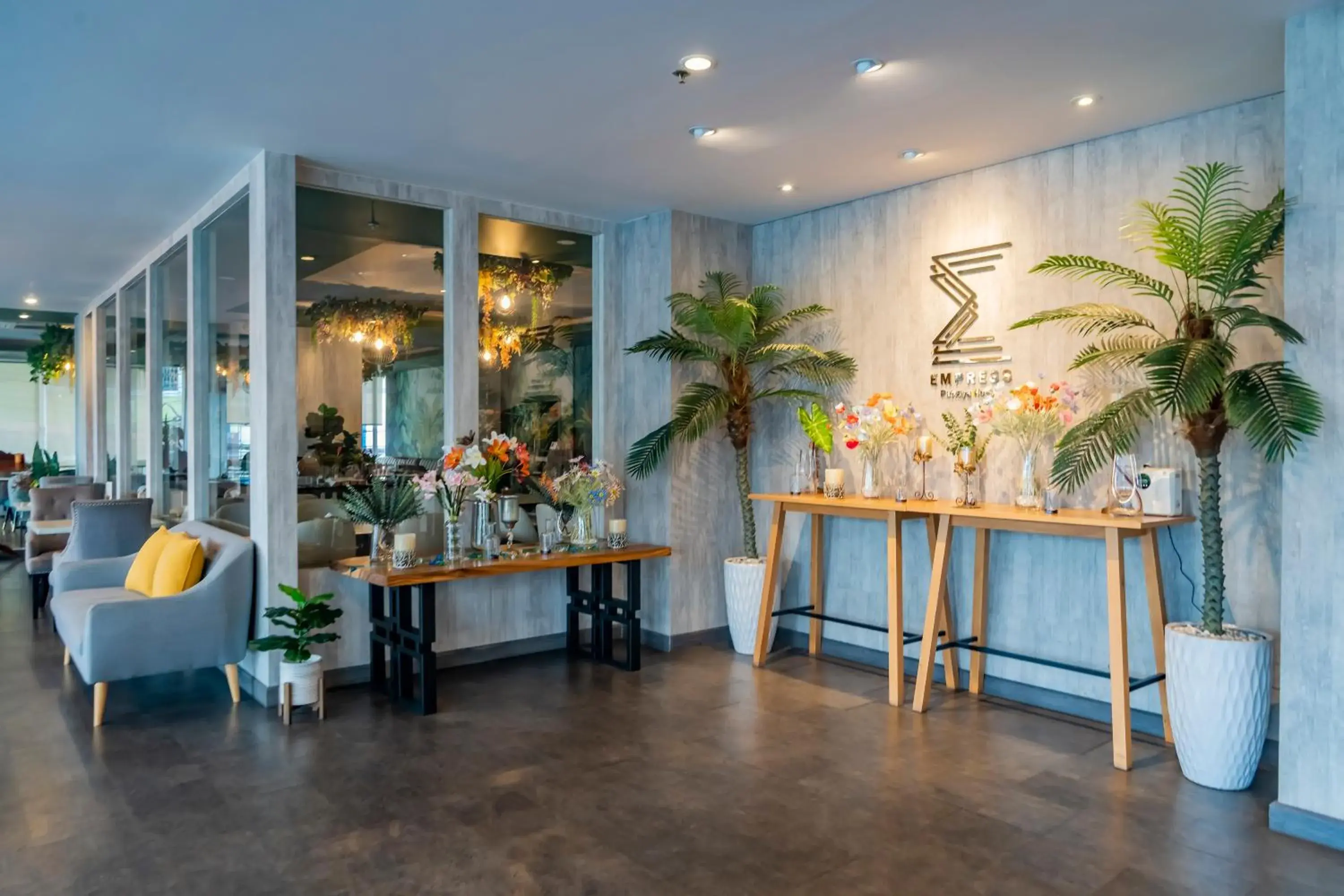 Lobby or reception in Empress Pattaya Hotel Lobby or reception in Empress Pattaya Hotel