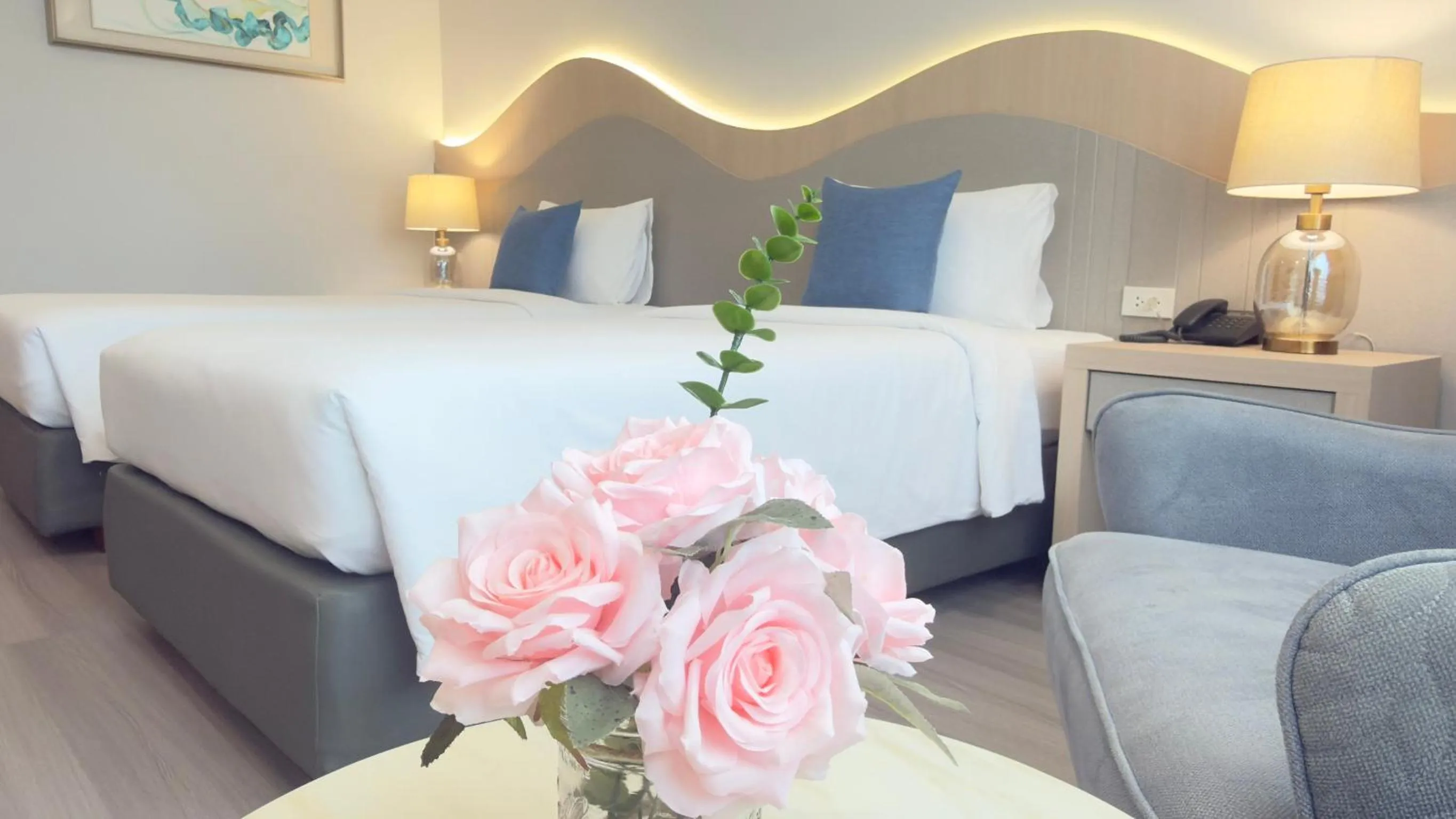 Bed in Empress Pattaya Hotel