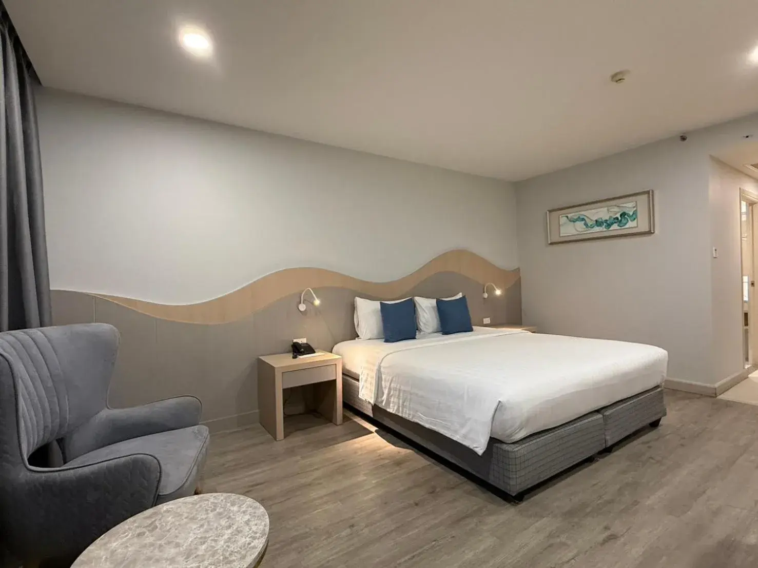 Bedroom, Bed in Empress Pattaya Hotel Bedroom, Bed in Empress Pattaya Hotel