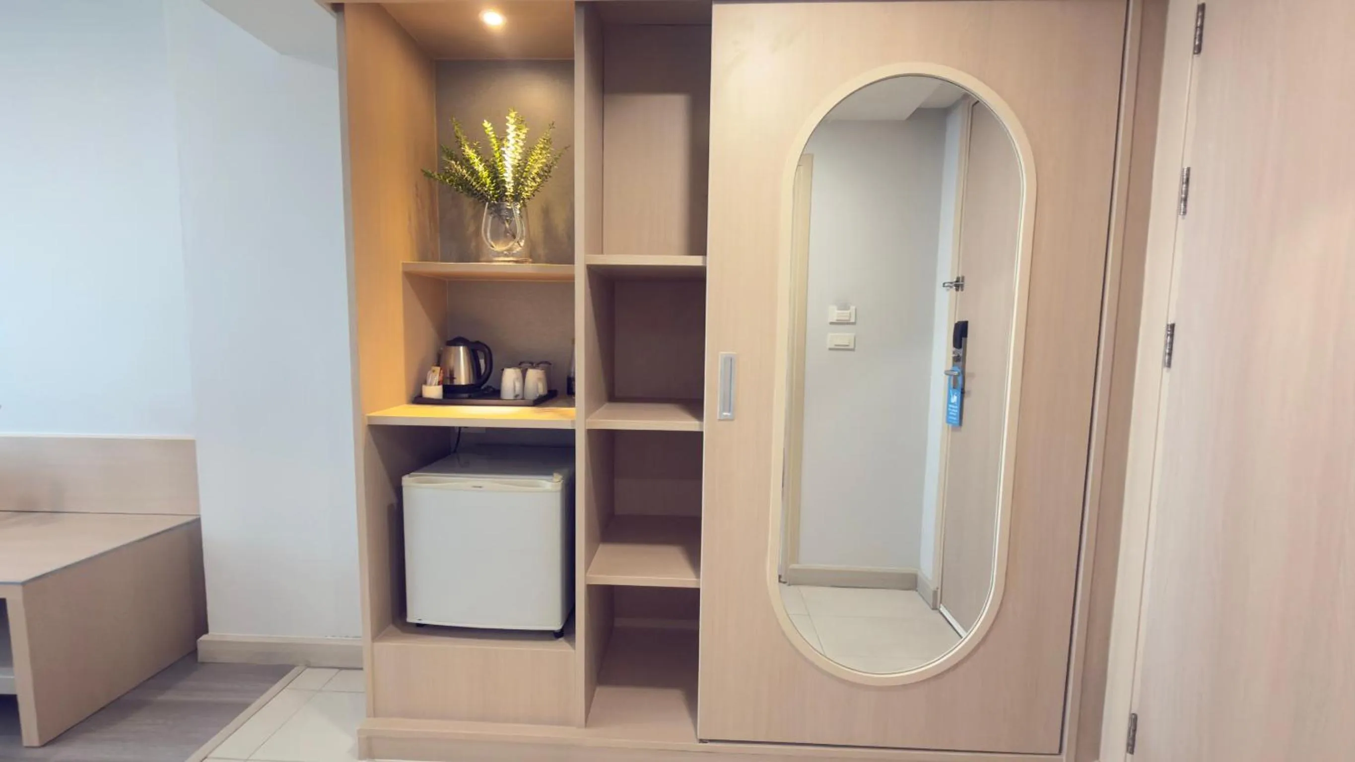 wardrobe in Empress Pattaya Hotel