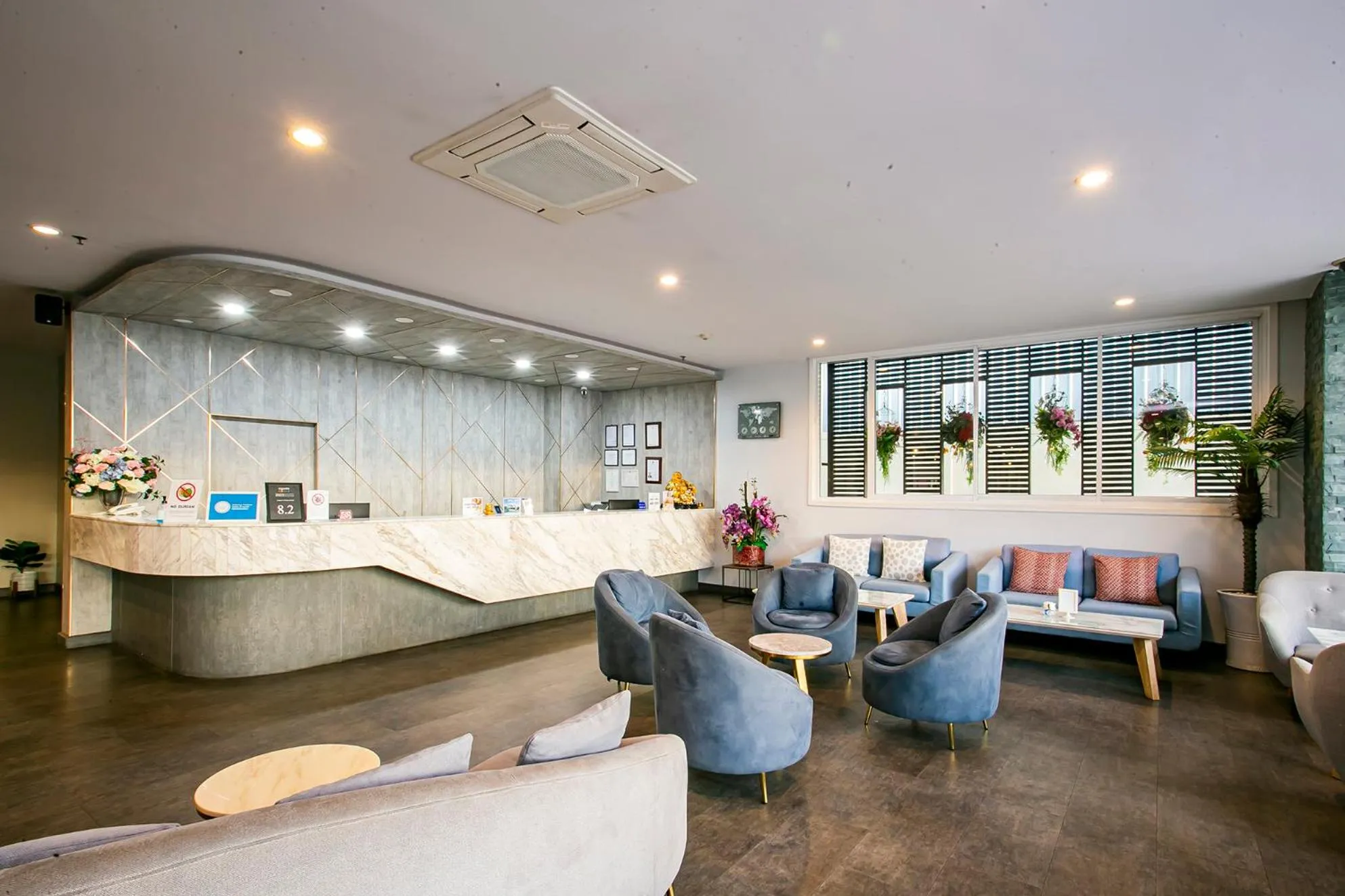 Lobby or reception in Empress Pattaya Hotel