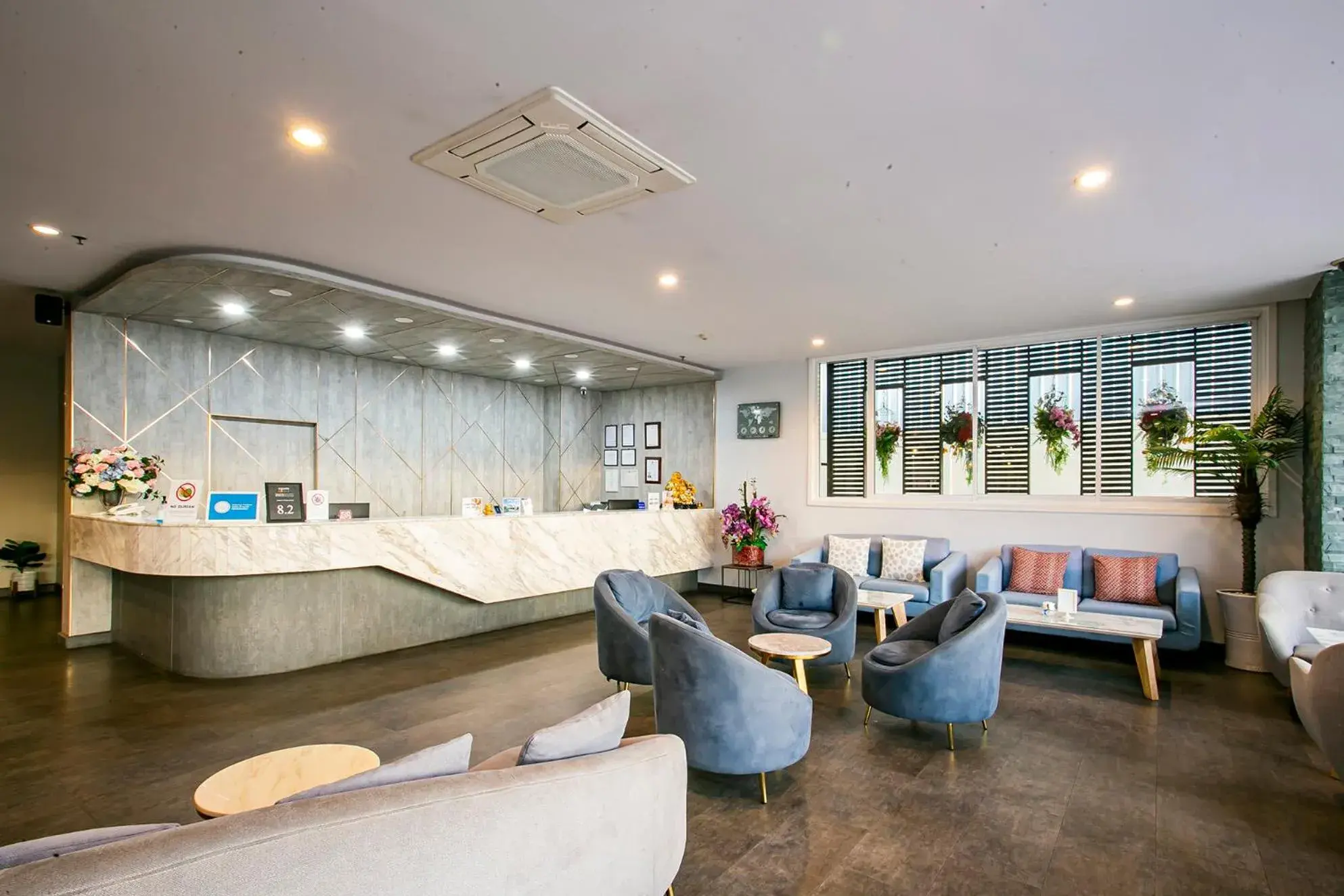 Lobby or reception in Empress Pattaya Hotel Lobby or reception in Empress Pattaya Hotel