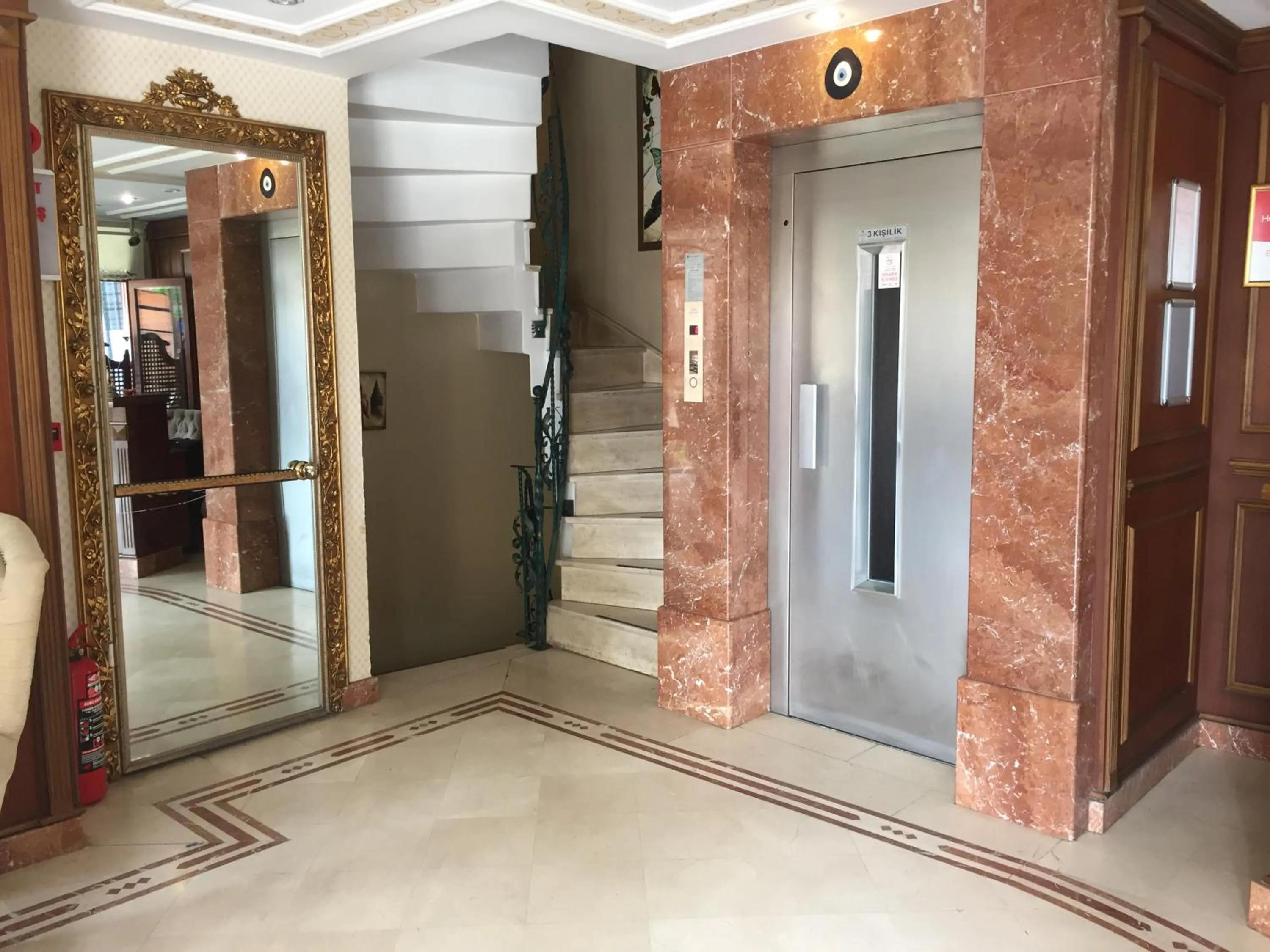 Lobby or reception in Emine Sultan Hotel