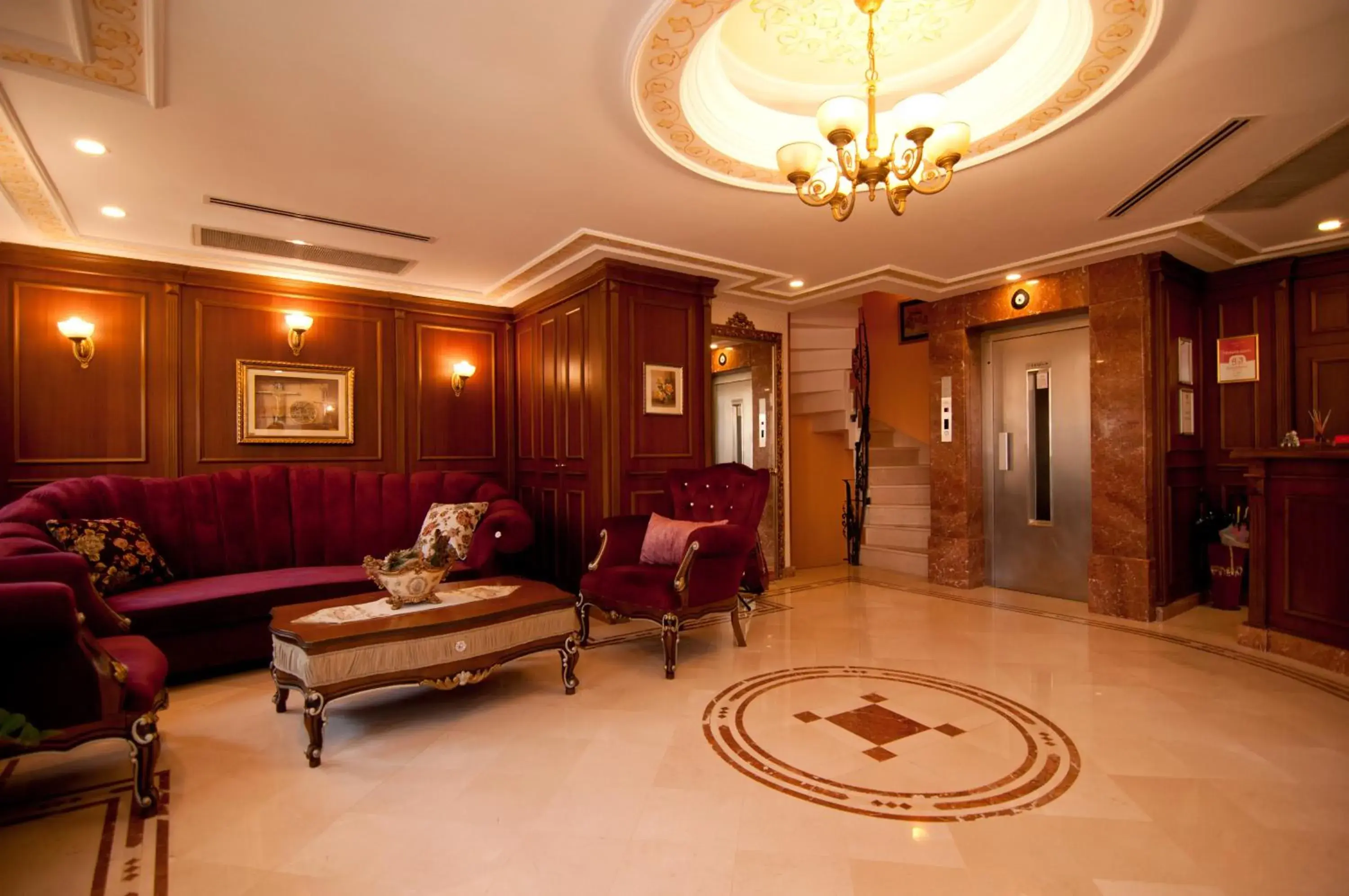 Lobby or reception in Emine Sultan Hotel Lobby or reception in Emine Sultan Hotel