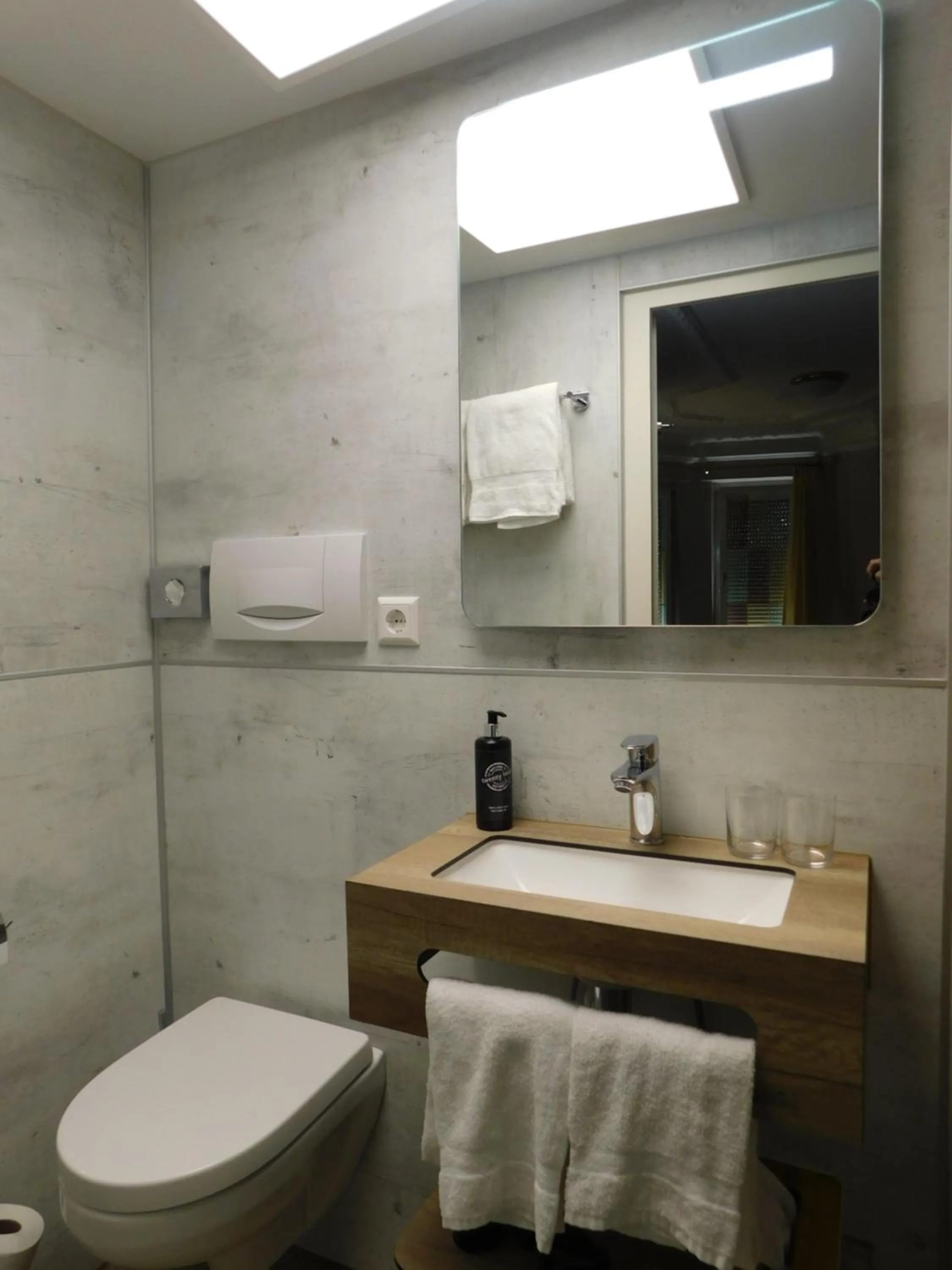 Bathroom in Teddybärenhotel