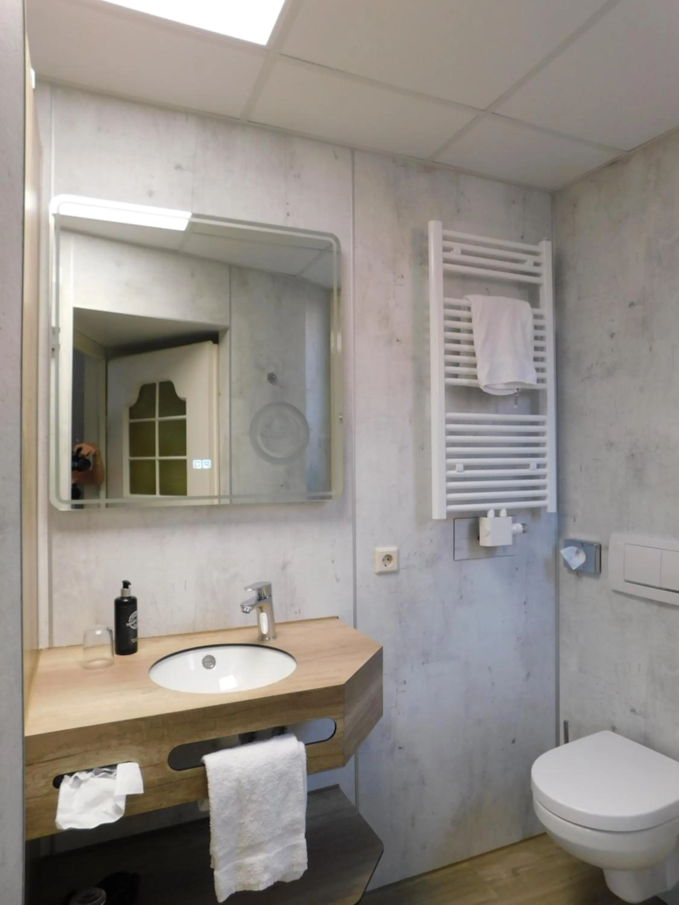 Bathroom in Teddybärenhotel