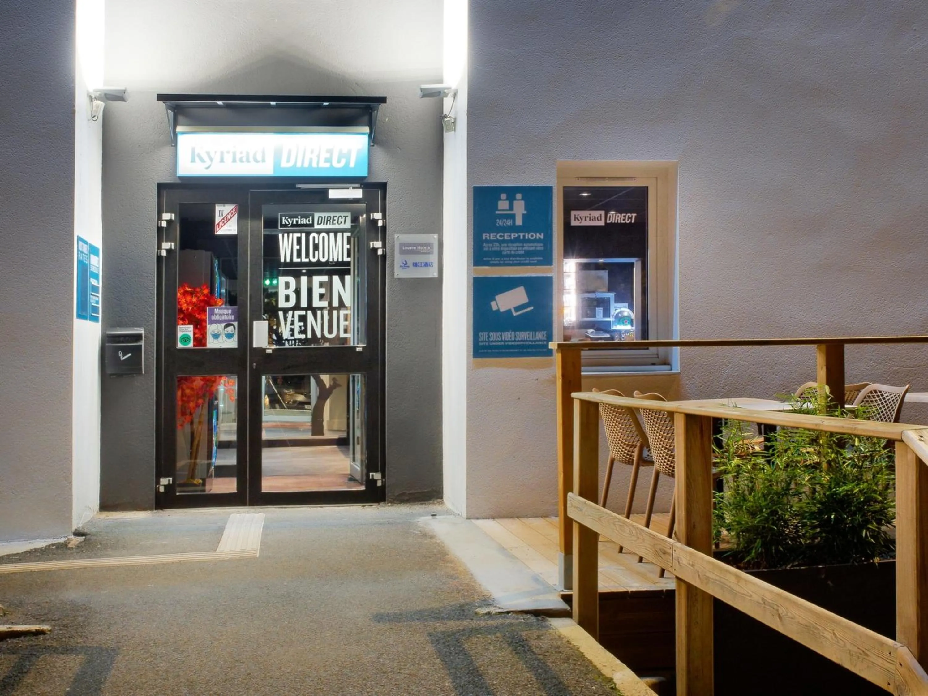 Property building in Kyriad DIRECT Saint Brieuc - Parc des Expositions