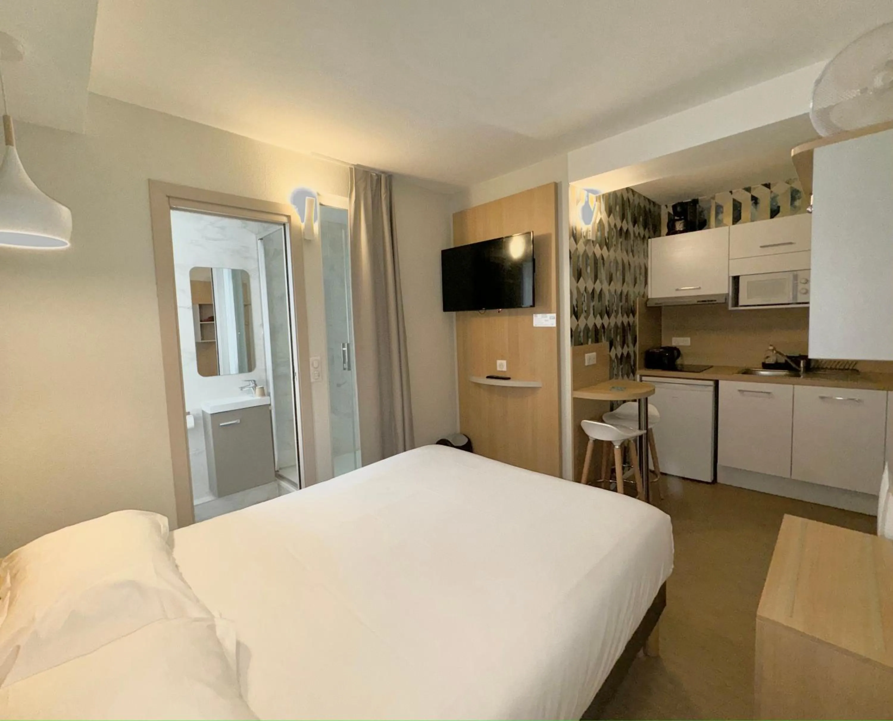 Bed in Kyriad DIRECT Saint Brieuc - Parc des Expositions