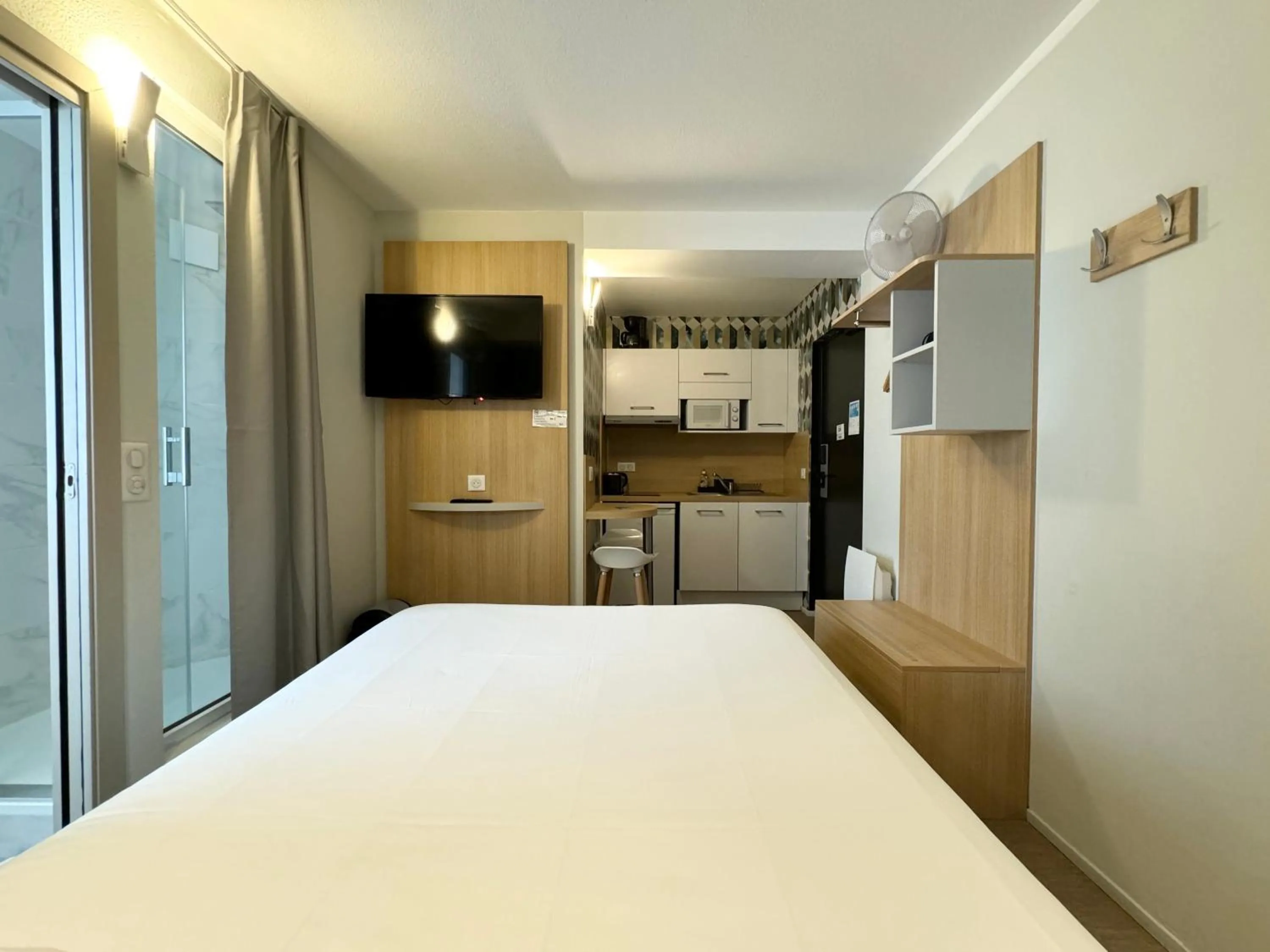 Bed in Kyriad DIRECT Saint Brieuc - Parc des Expositions