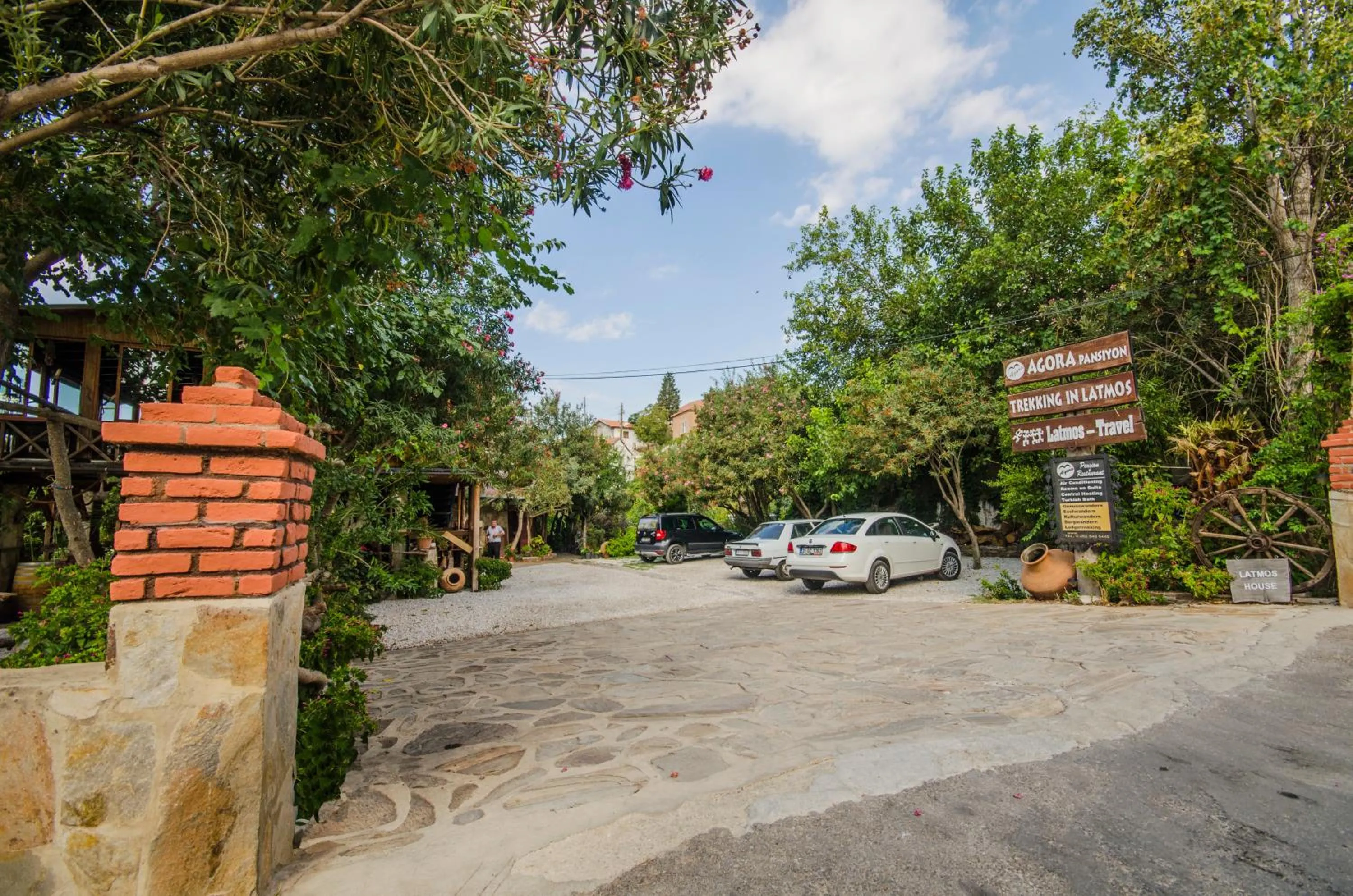 Property building in Agora Pansiyon