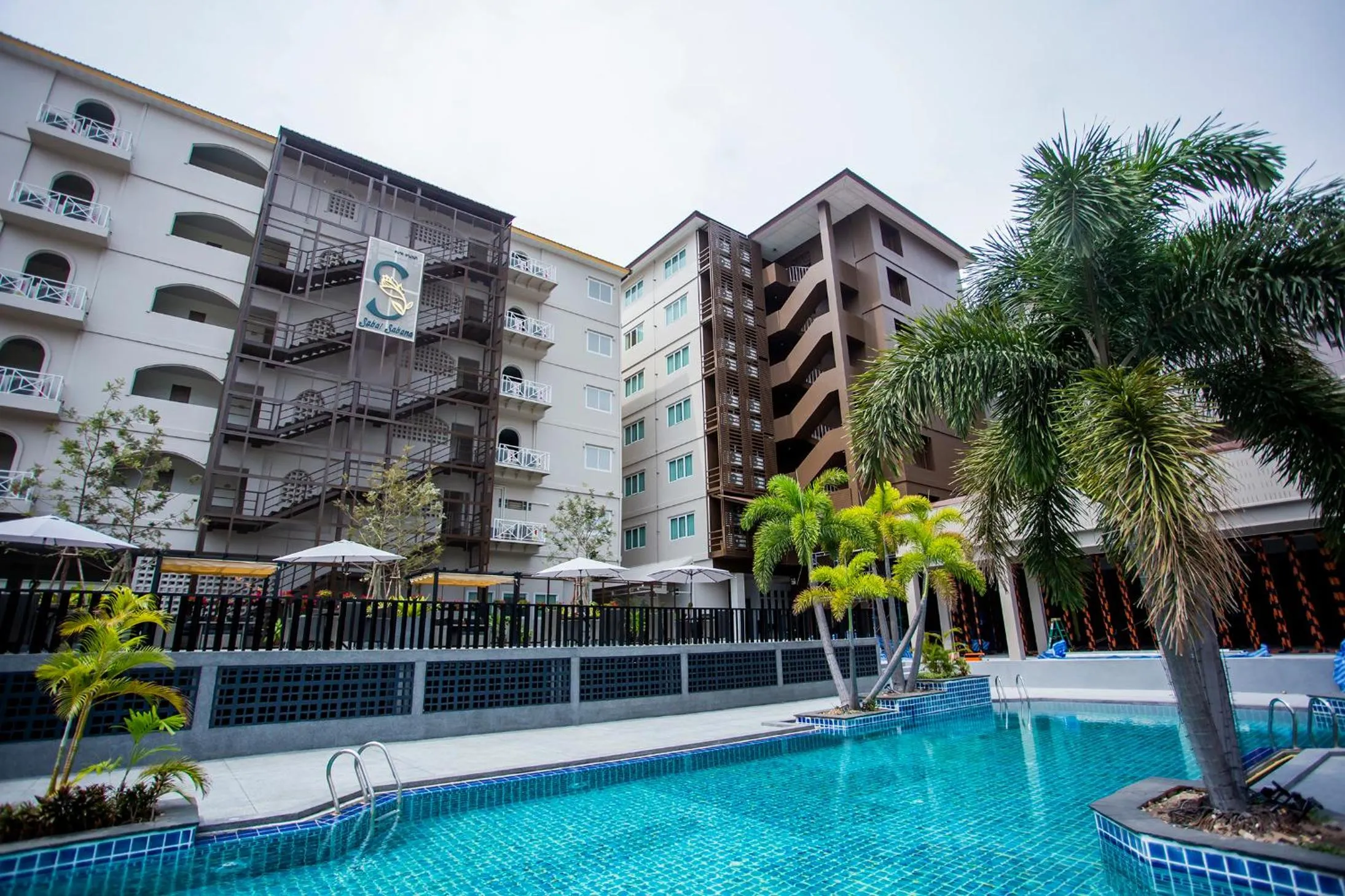 Property building in Sabai Sabana