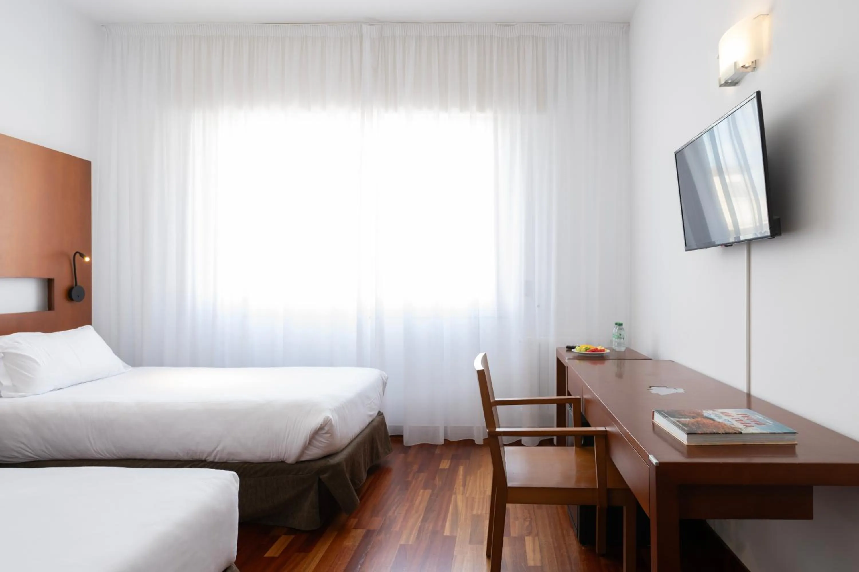 Bed in Hotel Maroa Vigo