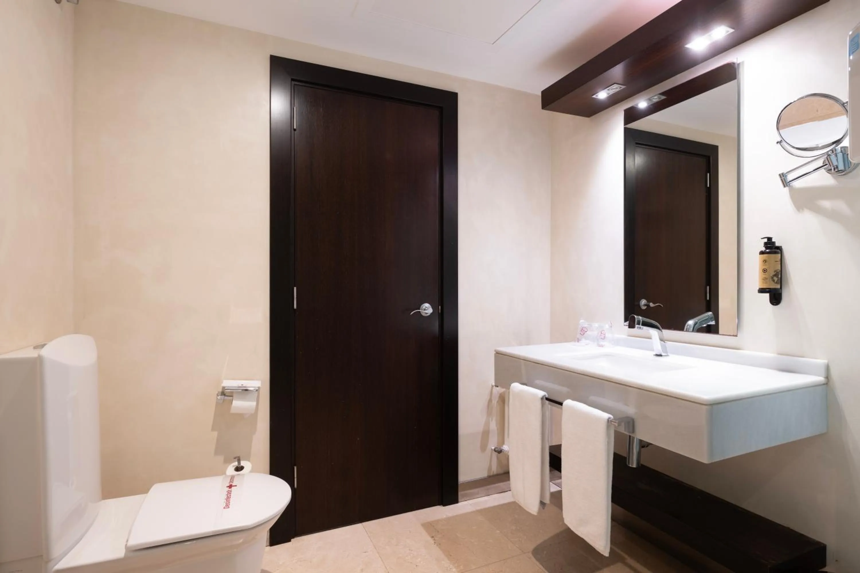 Bathroom in Hotel Maroa Vigo