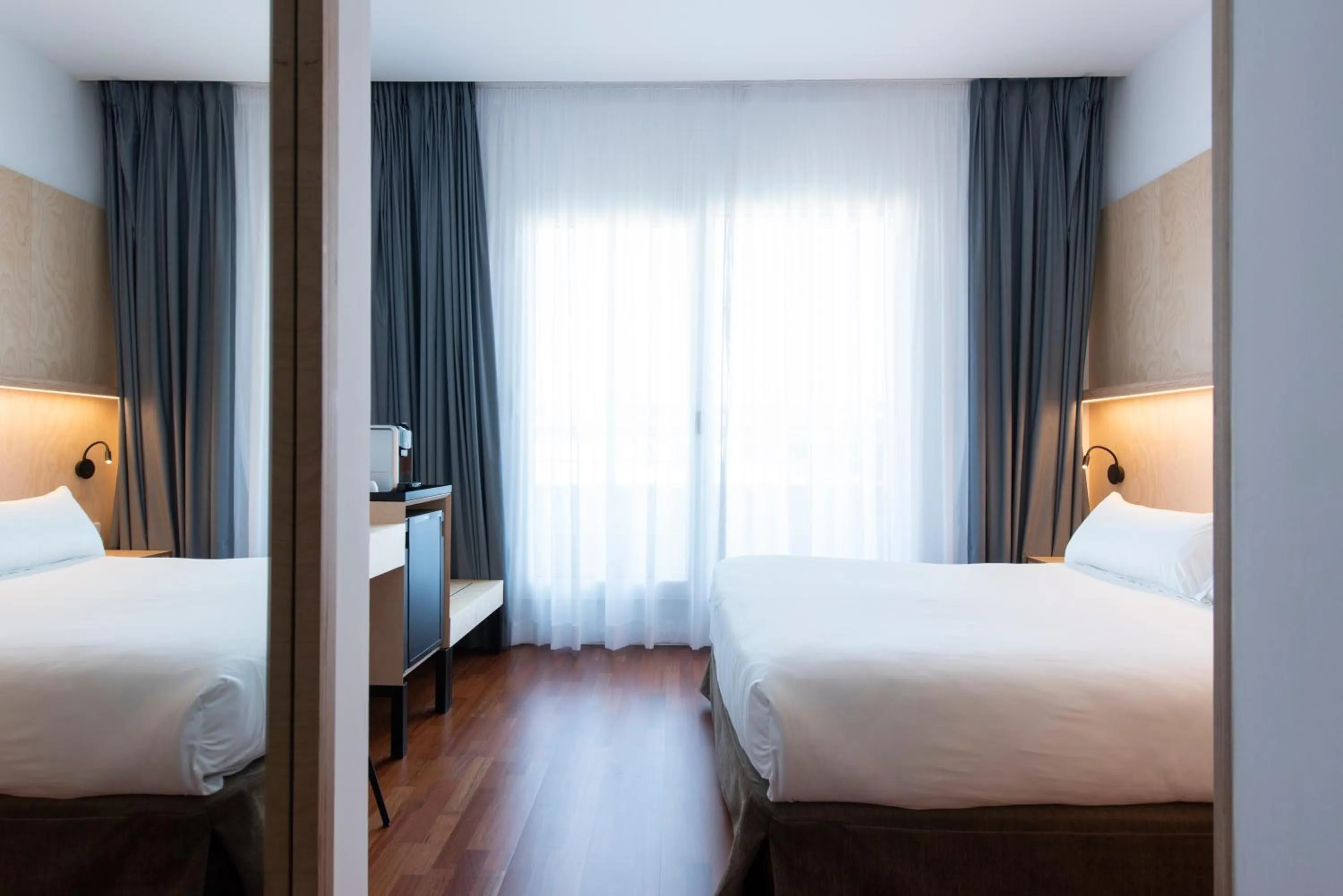 Bed in Hotel Maroa Vigo