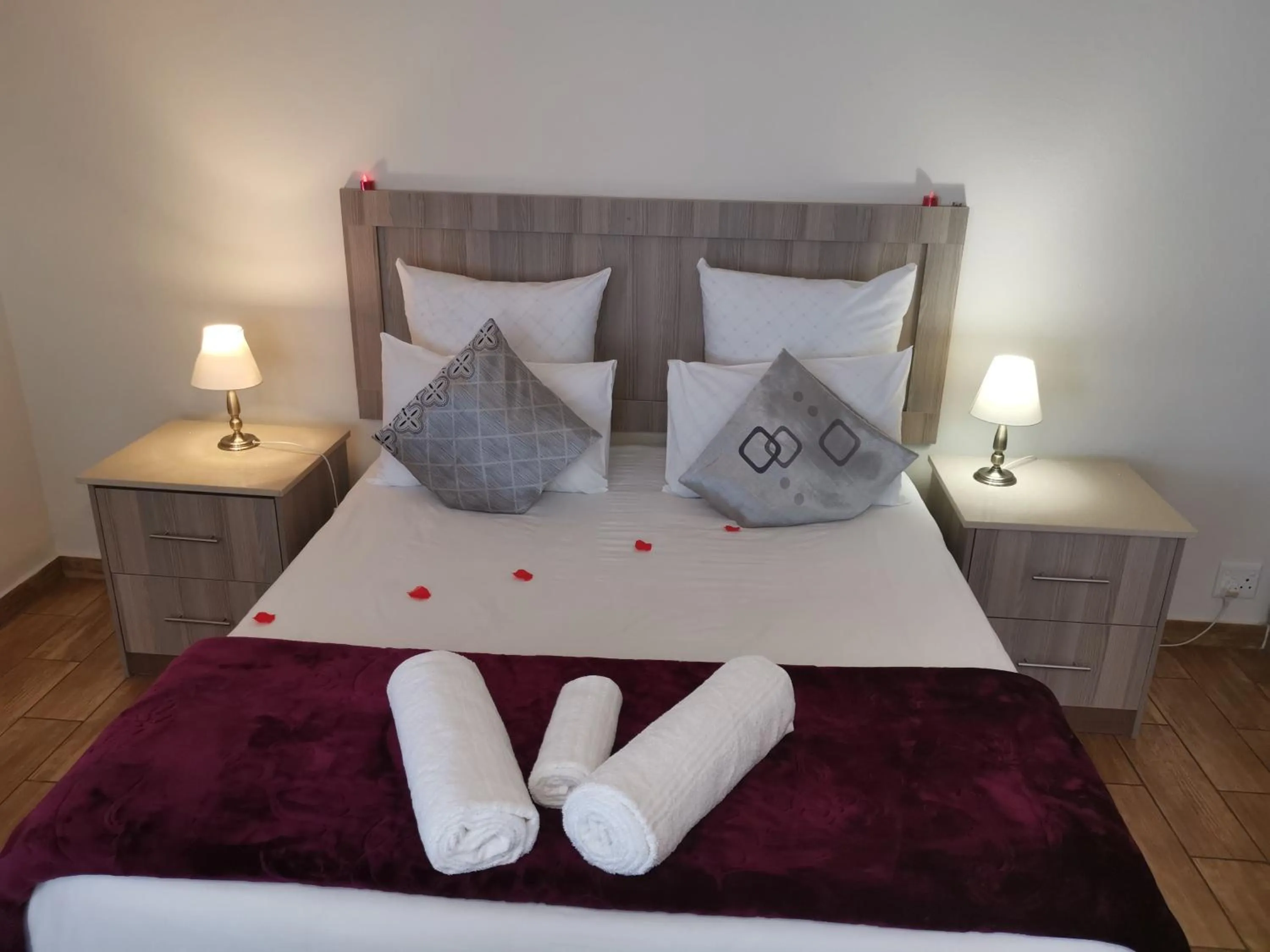 Bed in 50 Galena Affordable Luxury