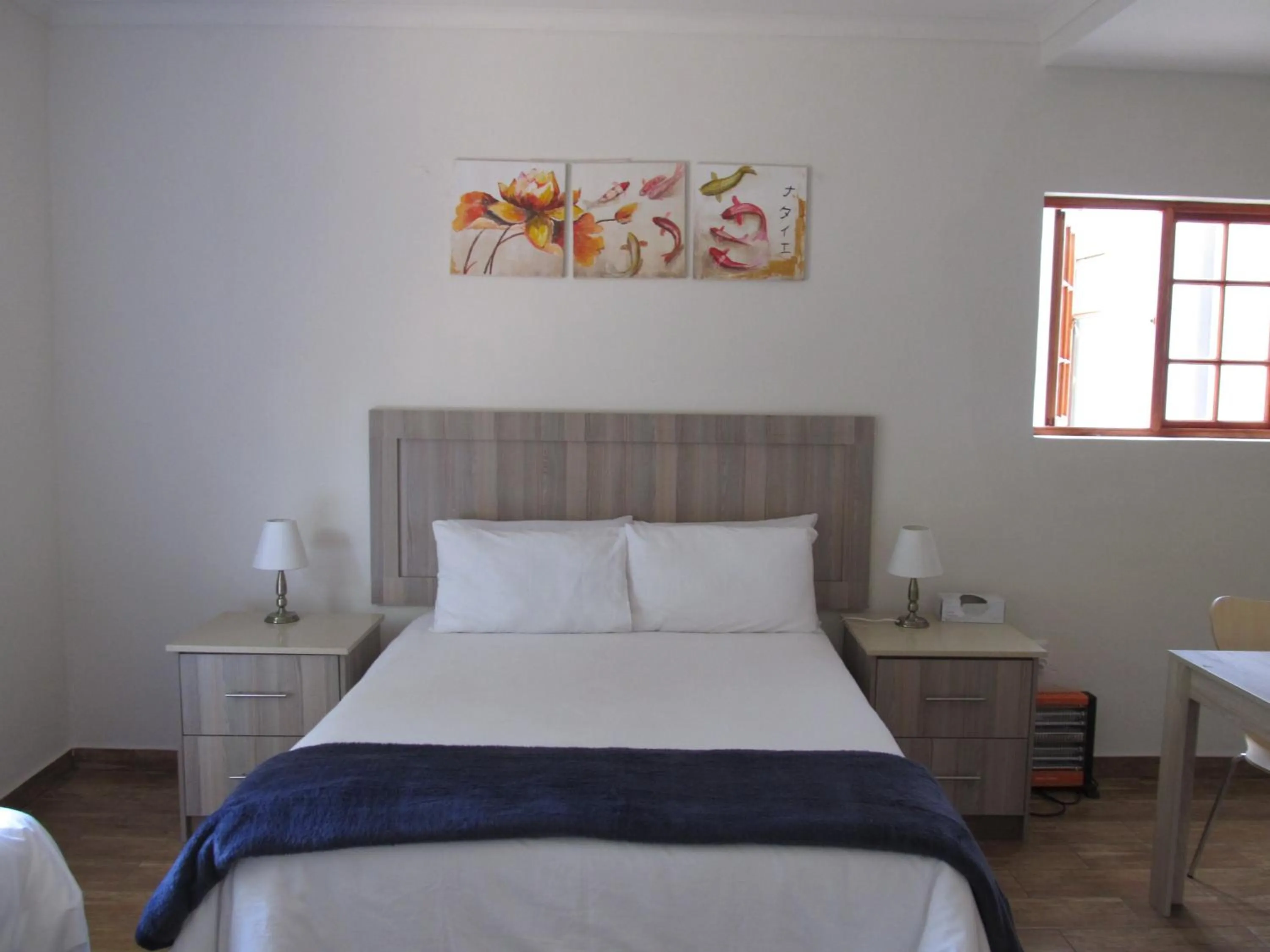 Bedroom, Bed in 50 Galena Affordable Luxury