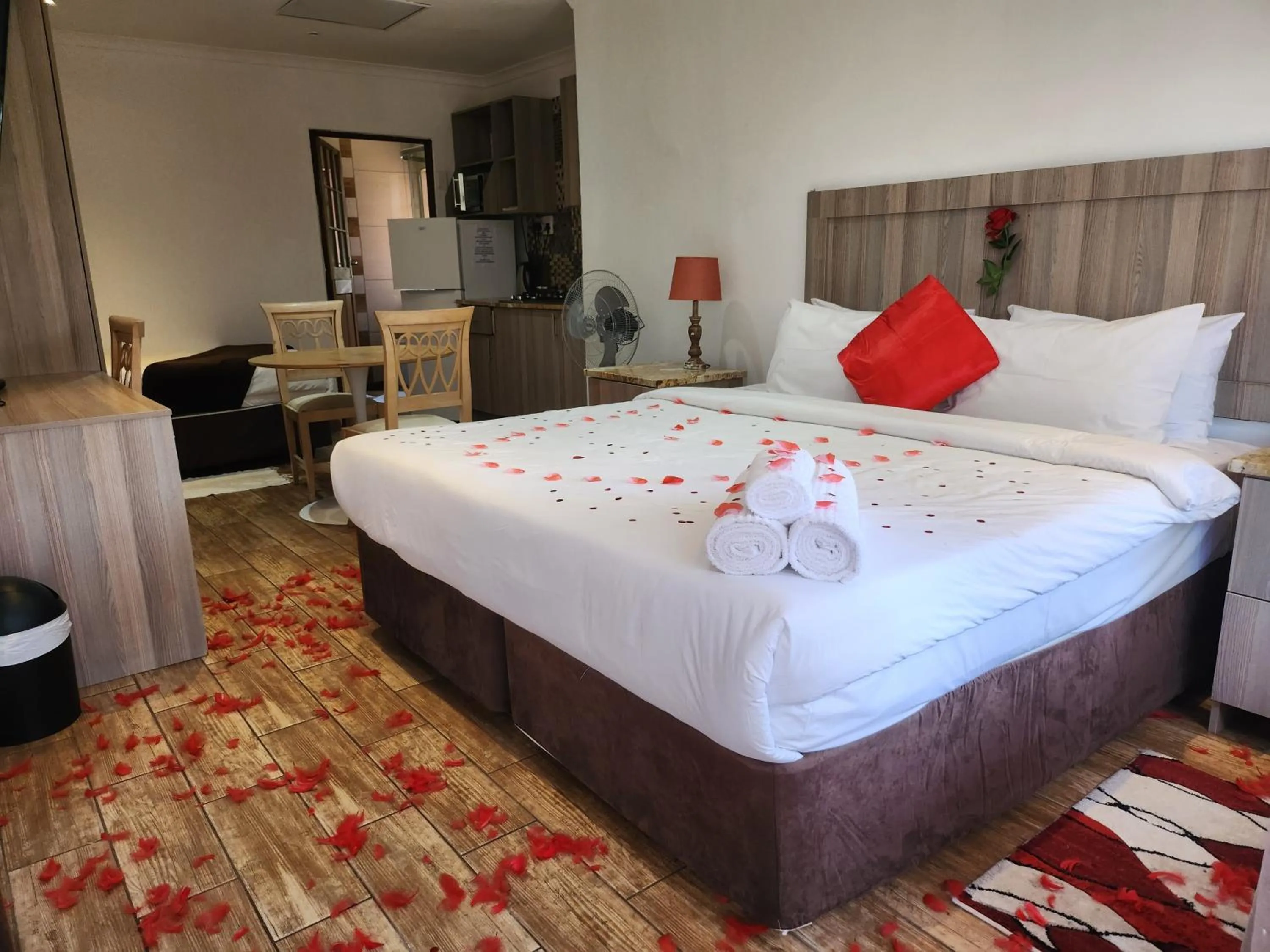 Bed in 50 Galena Affordable Luxury