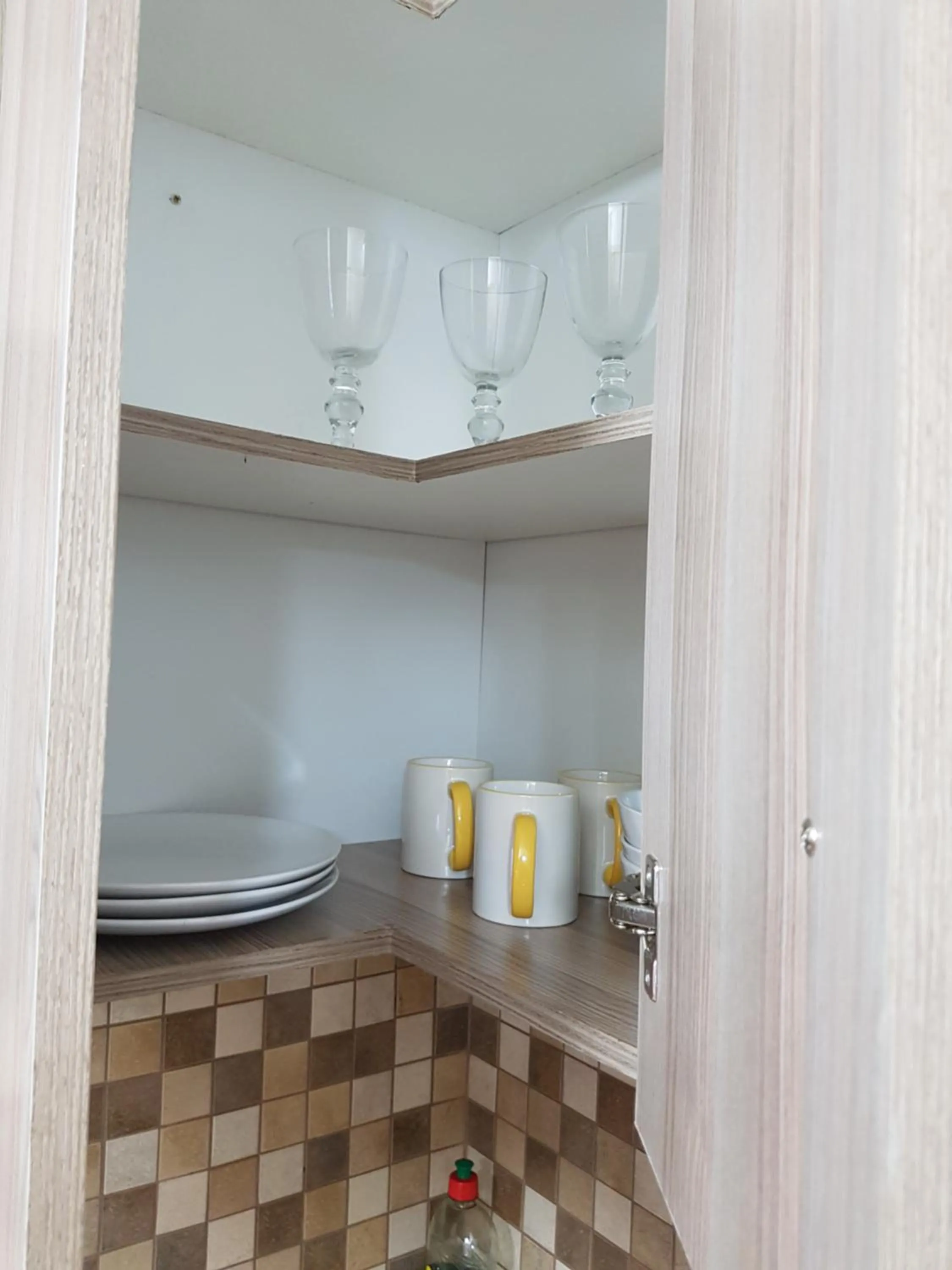 Kitchen or kitchenette in 50 Galena Affordable Luxury