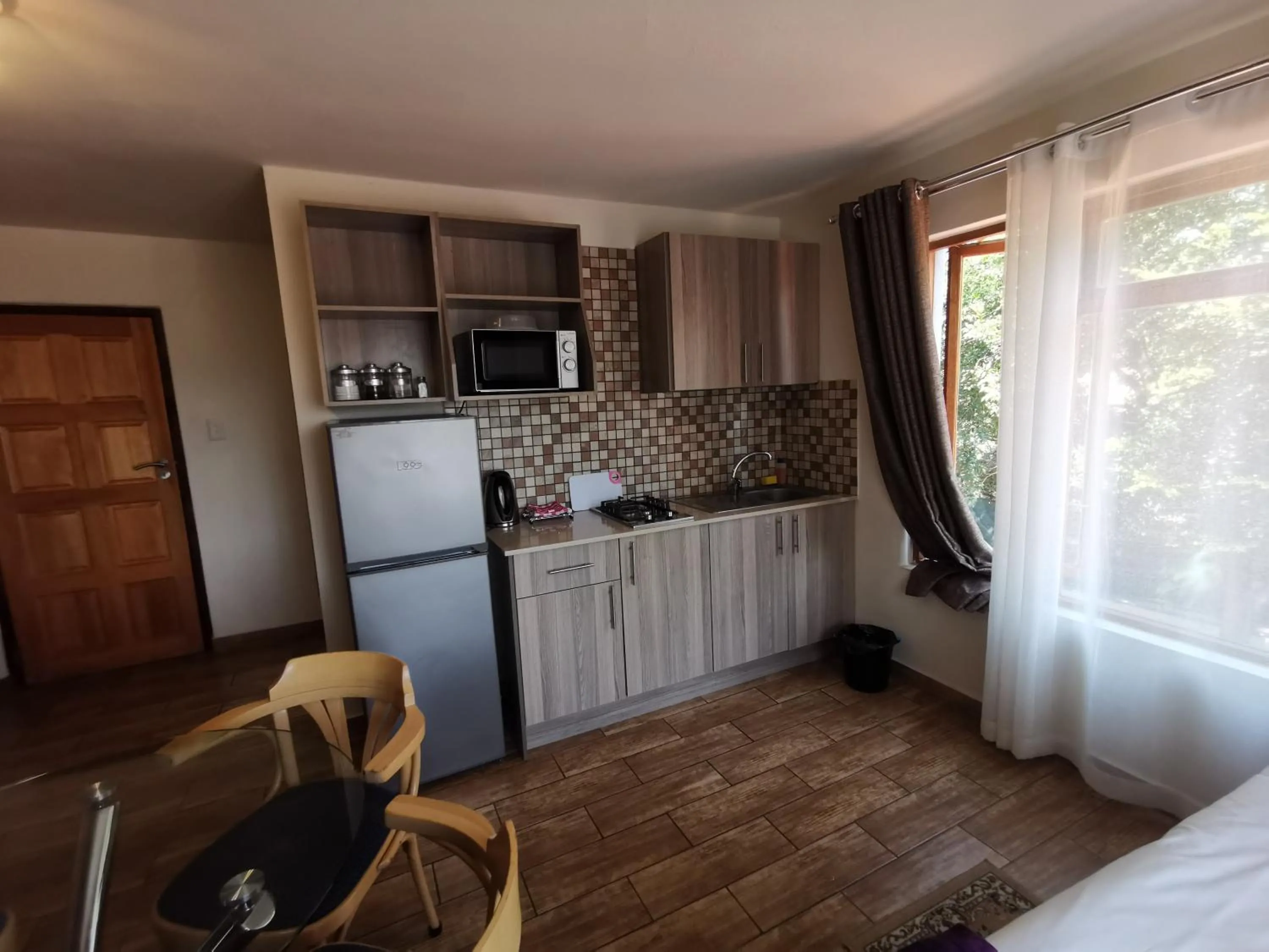 Kitchen or kitchenette in 50 Galena Affordable Luxury