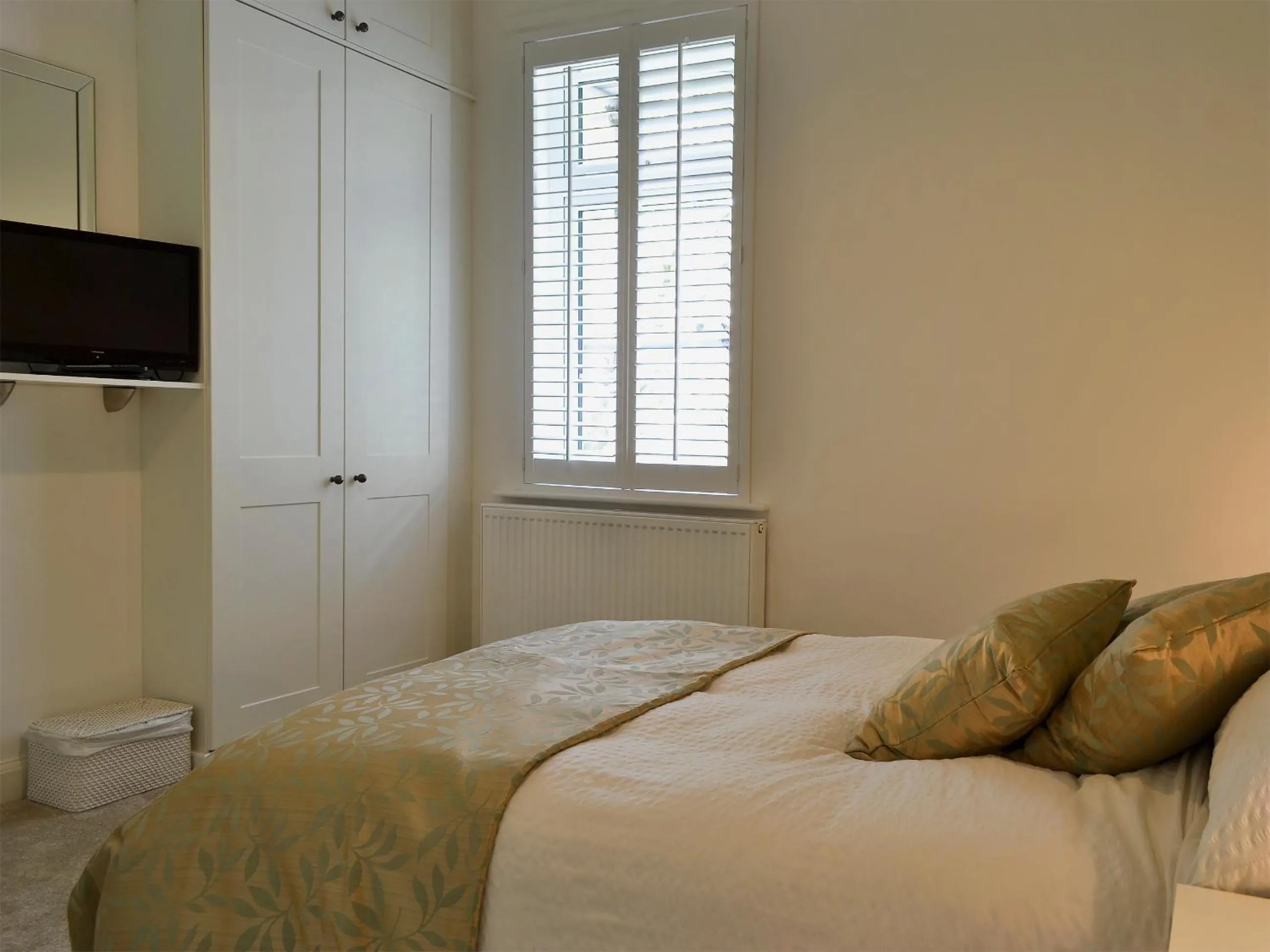 Property building, Bed in Cottage On The Green