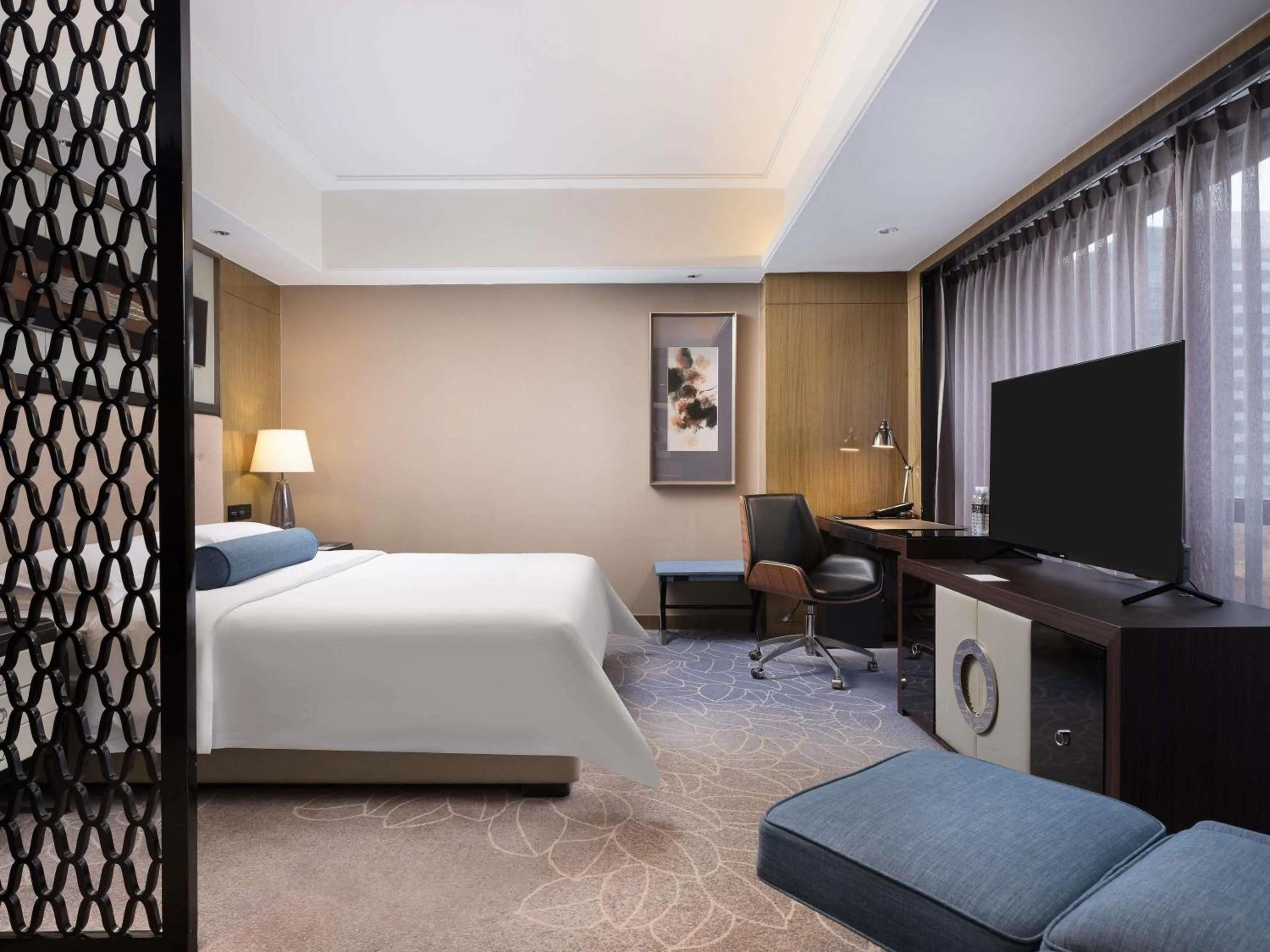 Bedroom, Bed in Pullman Shanghai Jing'an-Jing'an district, downtown railway station, traffic hub, easy to travel Shanghai