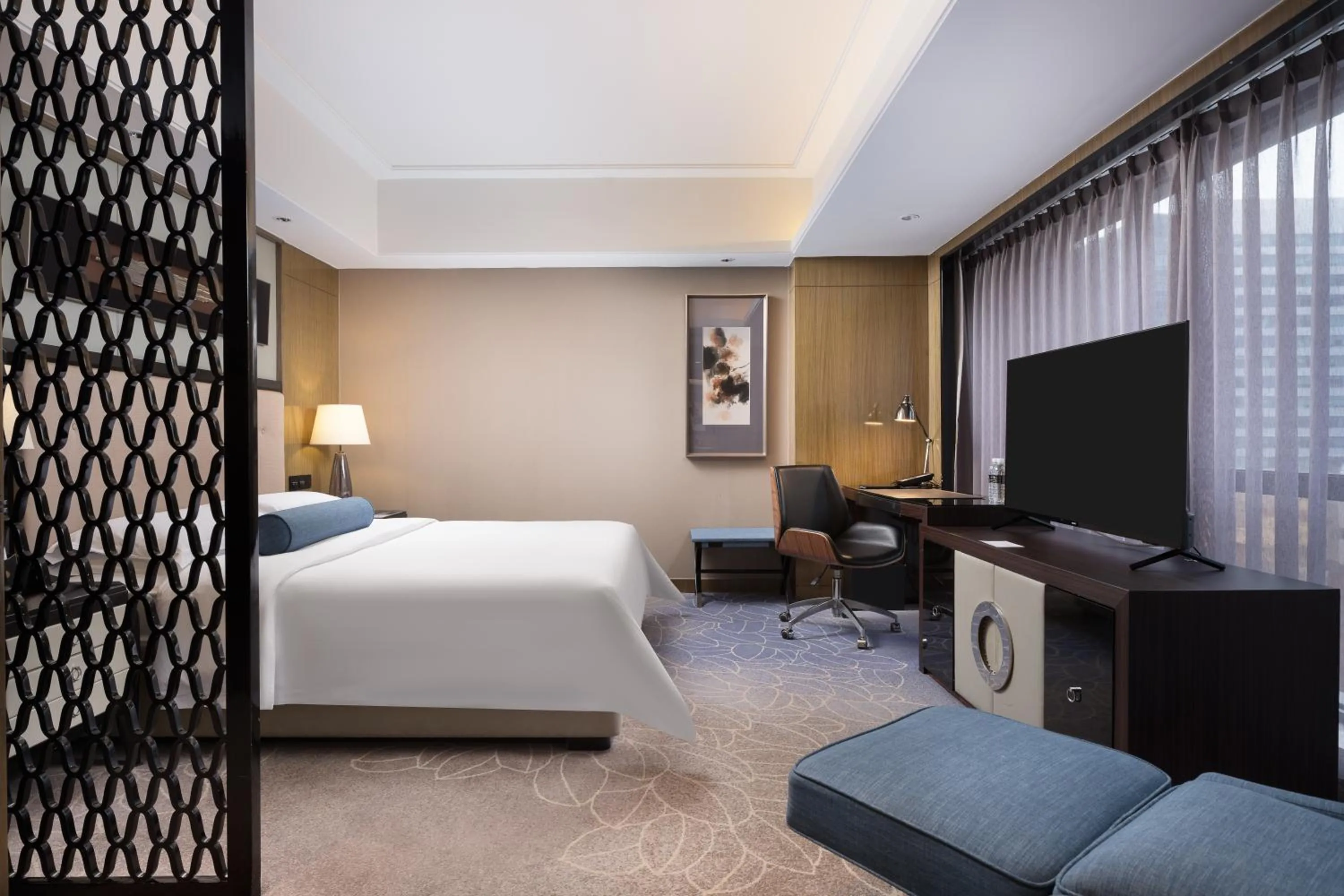 Shower, Bed in Pullman Shanghai Jing'an-Jing'an district, downtown railway station, traffic hub, easy to travel Shanghai