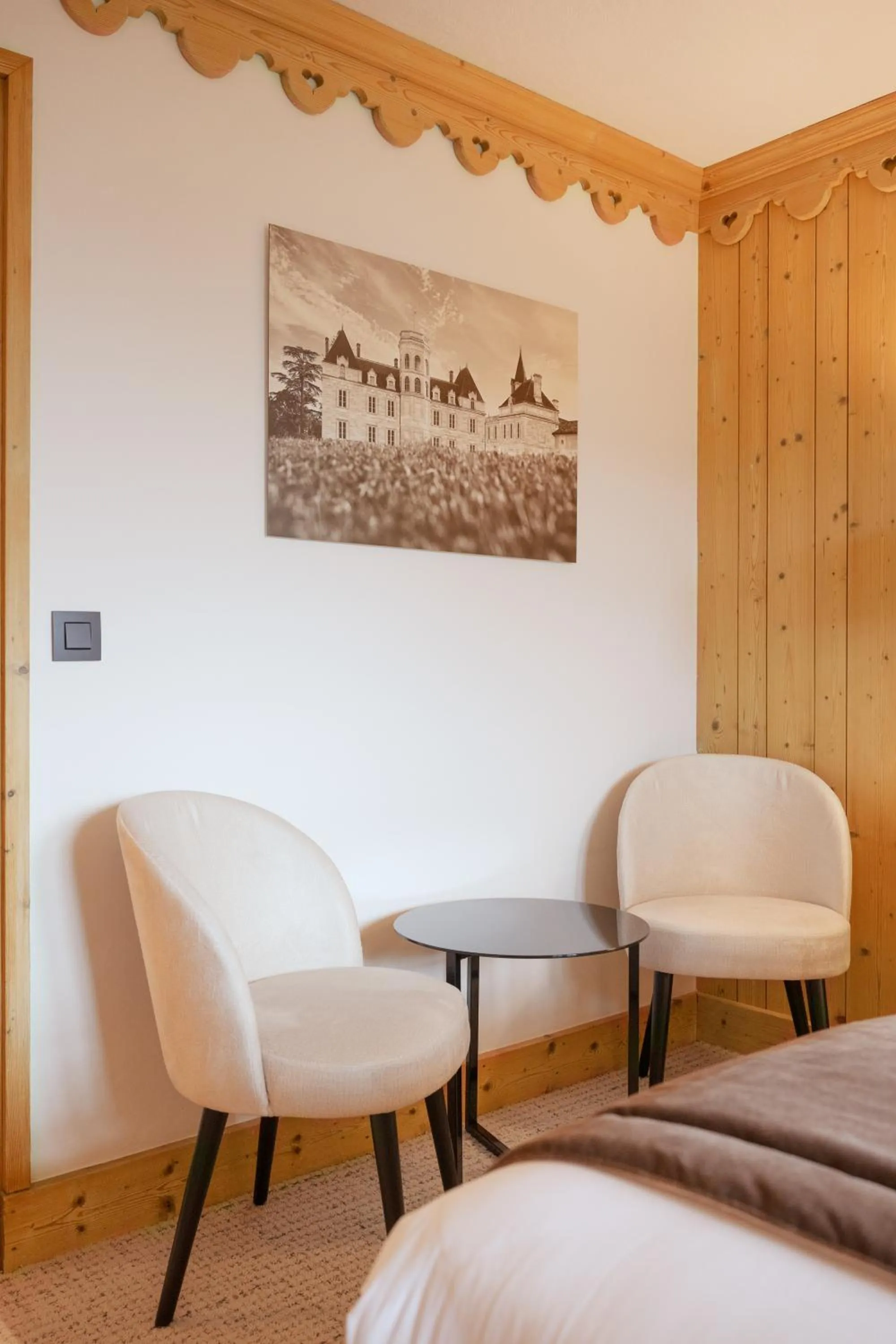 Seating area, Bed in La Ferme du Golf
