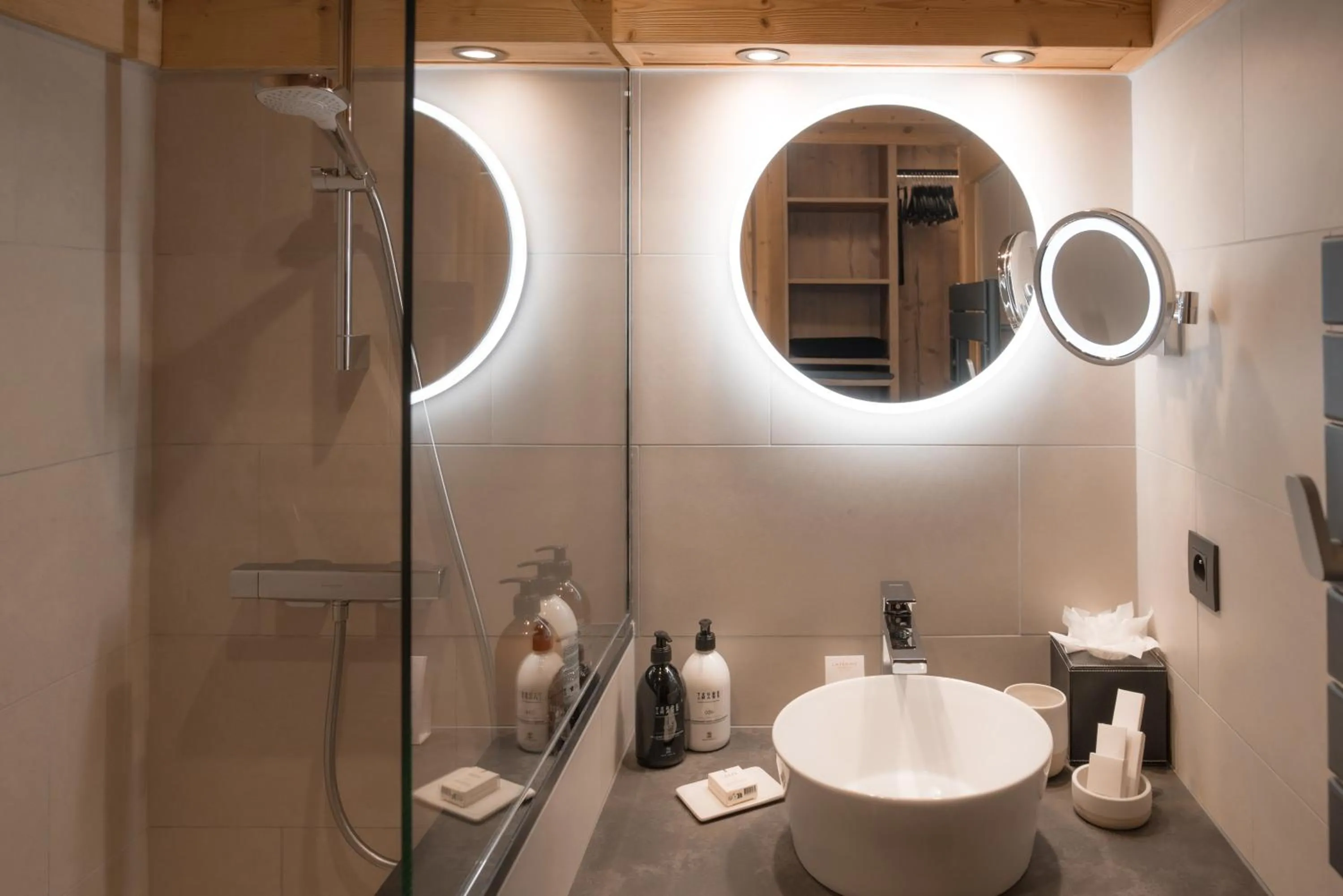 Shower in La Ferme du Golf