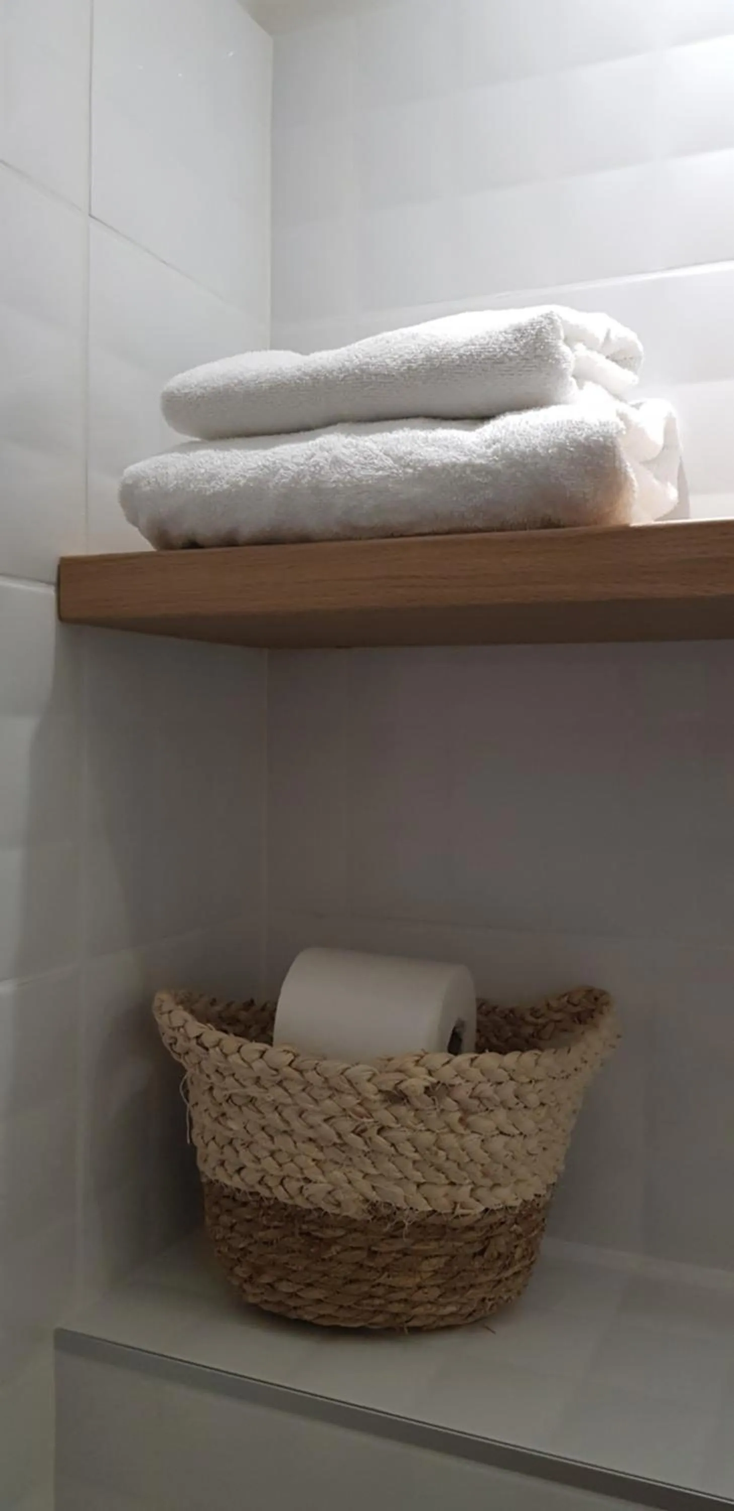 Shower in Hôtel Terminus